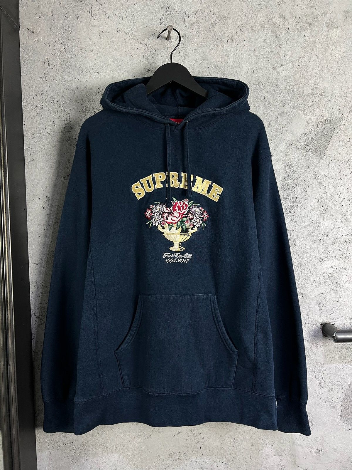 Supreme Supreme Centerpiece Hoodie XL Size US XL / EU 56 / 4 - 1 Thumbnail