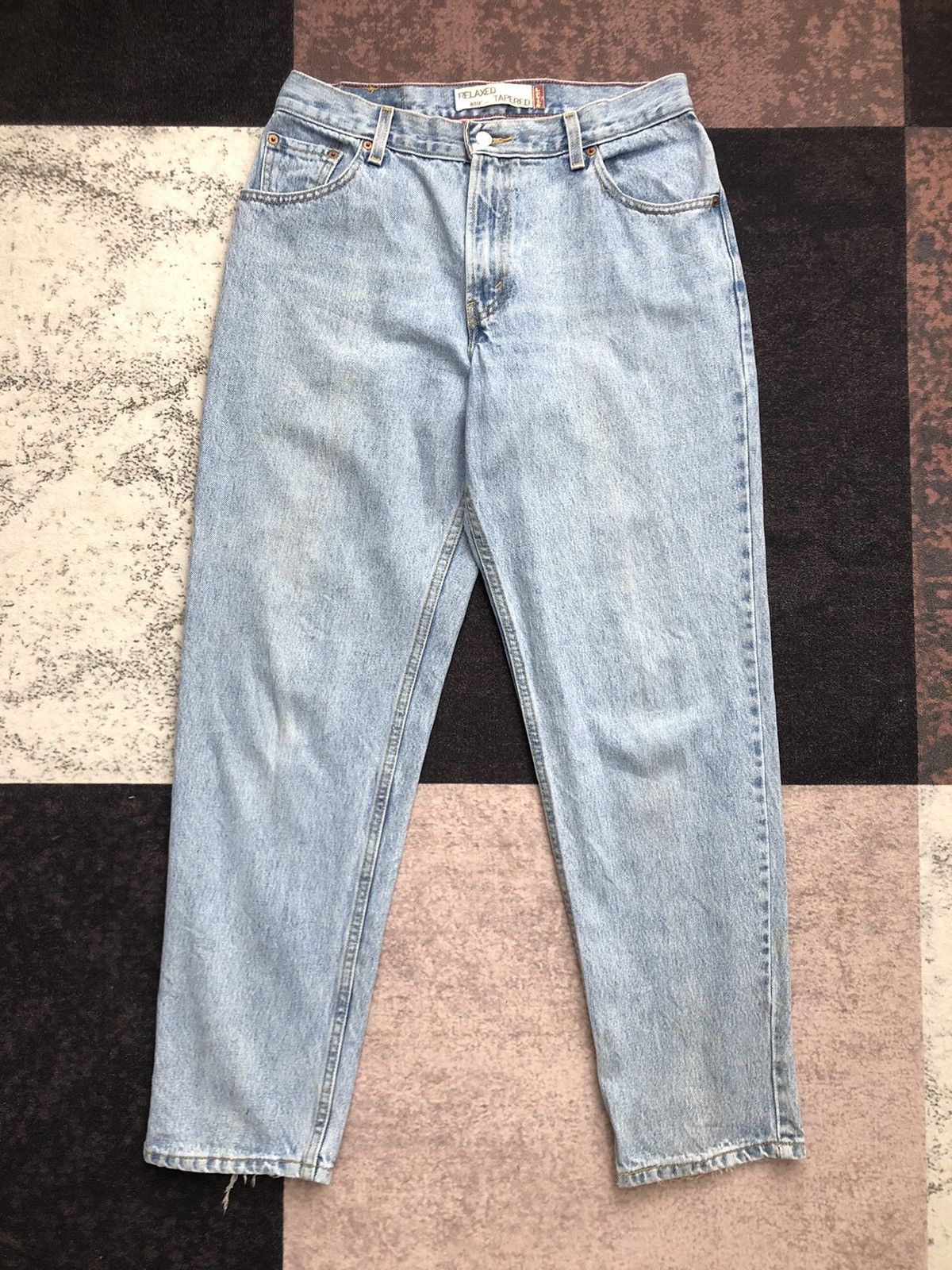 Image of Levis x Vintage Size 33X30.5 Vintage Levi's 550 Relaxed Tapered Jeans in Light Blue, Men's