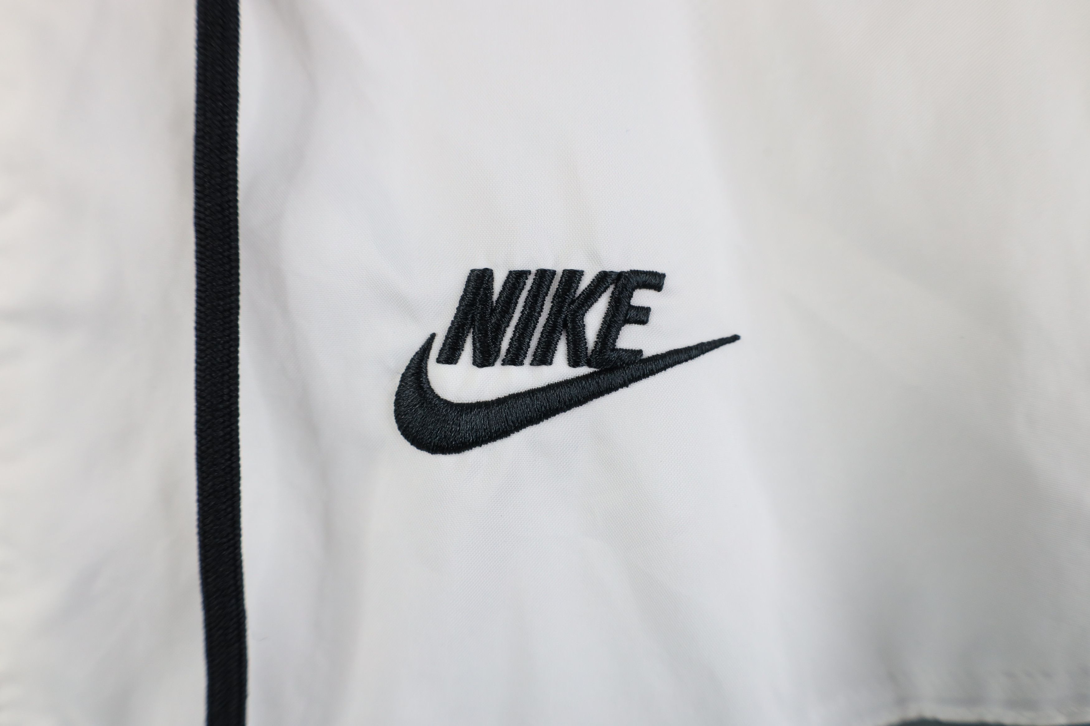 Nike Y2K Nike Color Block Hooded Windrunner Windbreaker Jacket Size US M / EU 48-50 / 2 - 4 Thumbnail