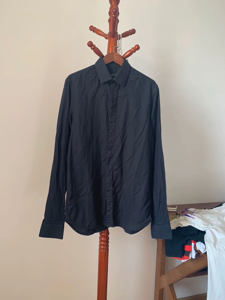 Givenchy Givenchy Relief Five-Star Shirt 2506-Nextarrow Size US XL / EU 56 / 4 - 1 Thumbnail