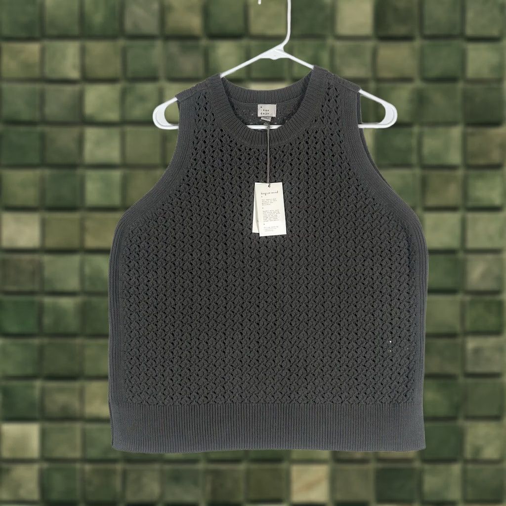 Vintage A New Day Womens Vest Knit Gray Charcoal Sleeveless Crew Neck L NWT Size L / US 10 / IT 46 - 1 Thumbnail
