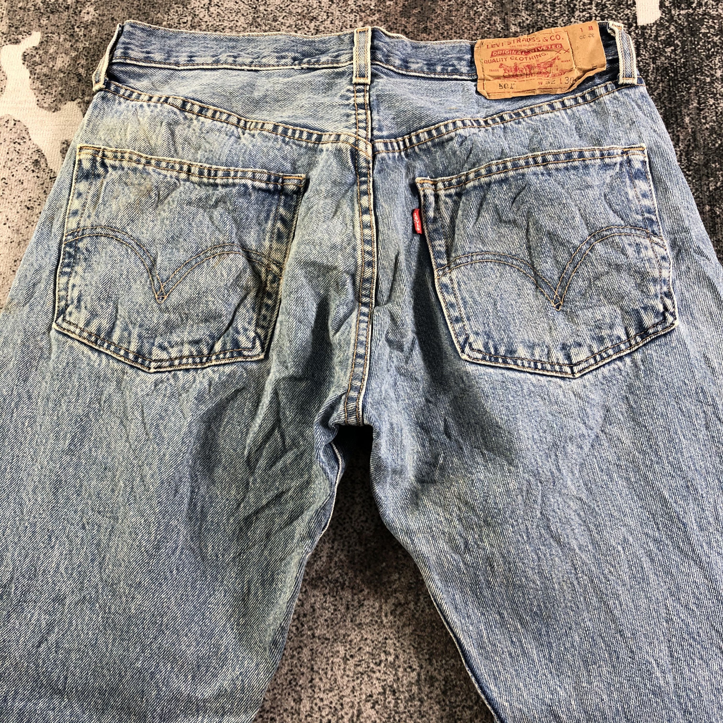 Levi's Vintage Levis 501 Jeans Medium Wash Denim KJ3120 Size US 32 / EU 48 - 4 Thumbnail