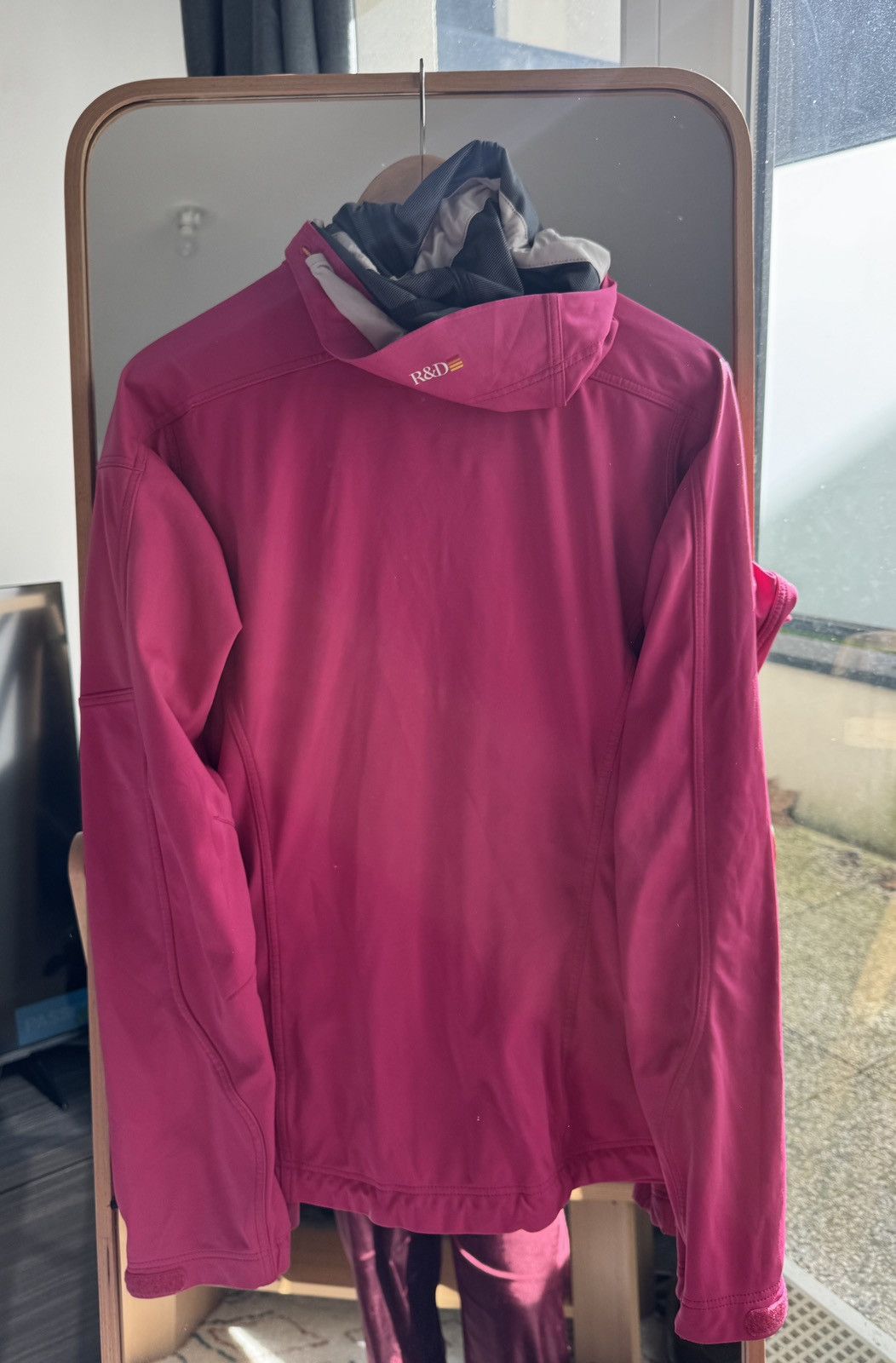 Peak Performance Peak Performance Softshell Jacket – Magenta – Size L Size L / US 10 / IT 46 - 10 Thumbnail