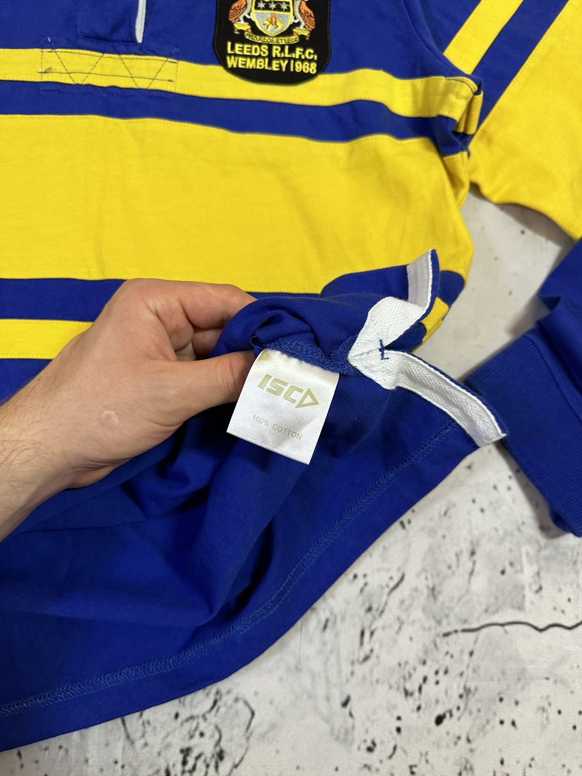LEEDS RHINOS RARE 1968 WEMBLEY REMAKE JERSEY SIZE LARGE!