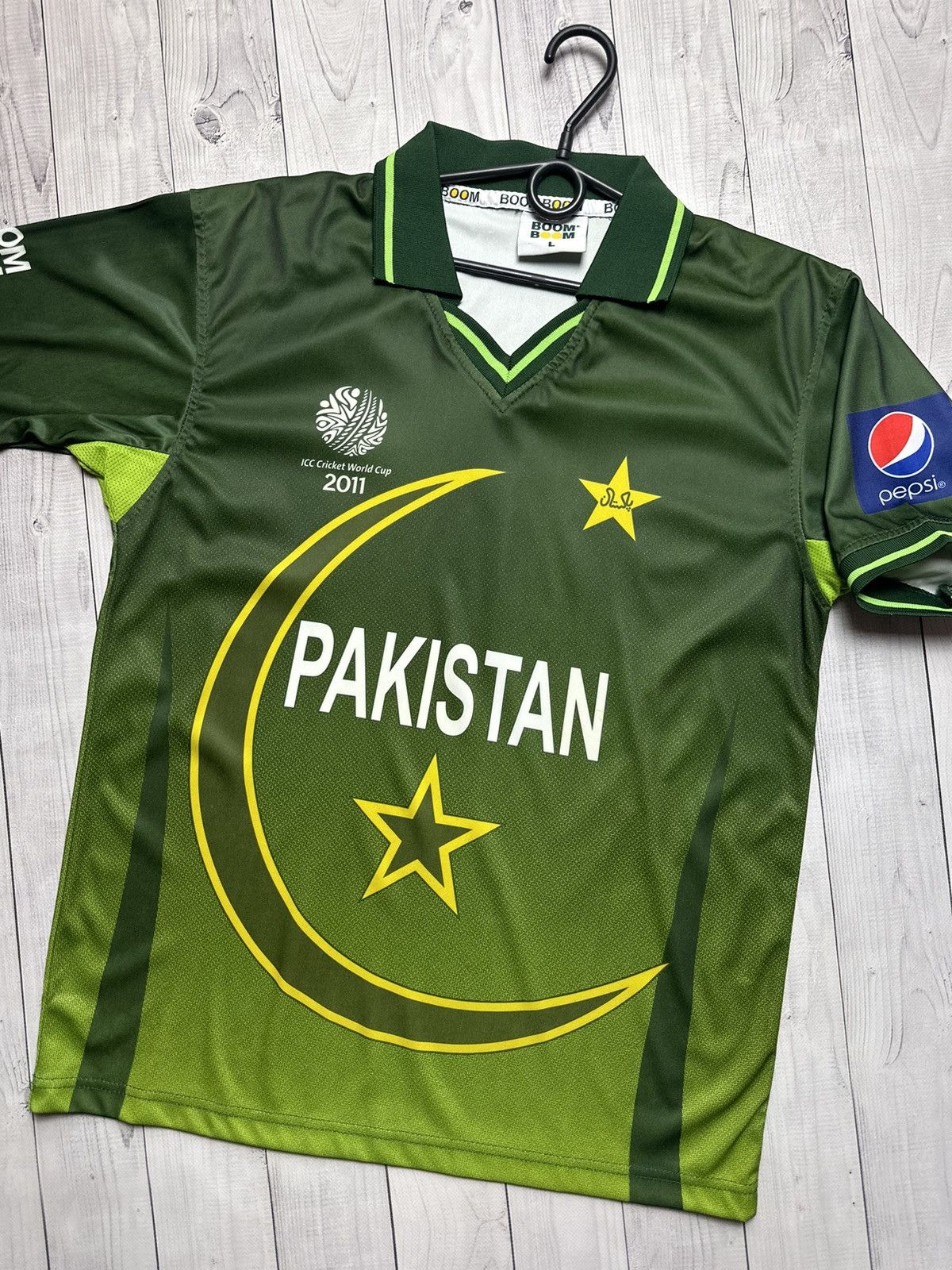 Vintage Vintage Pakistan cricket jersey size L green rare Size US L / EU 52-54 / 3 - 2 Thumbnail