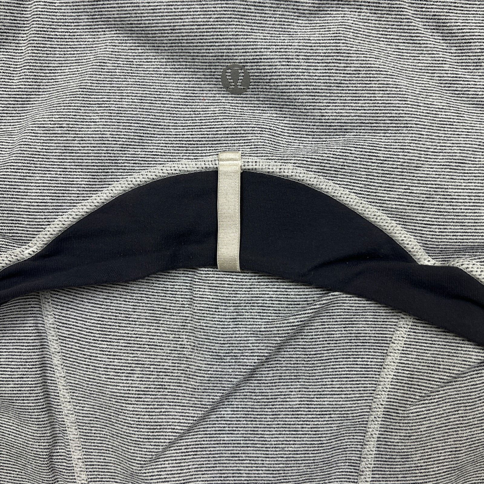 Lululemon Lululemon Define Jacket Full Zip Sports Track Suit Top Size XS / US 0-2 / IT 36-38 - 6 Thumbnail