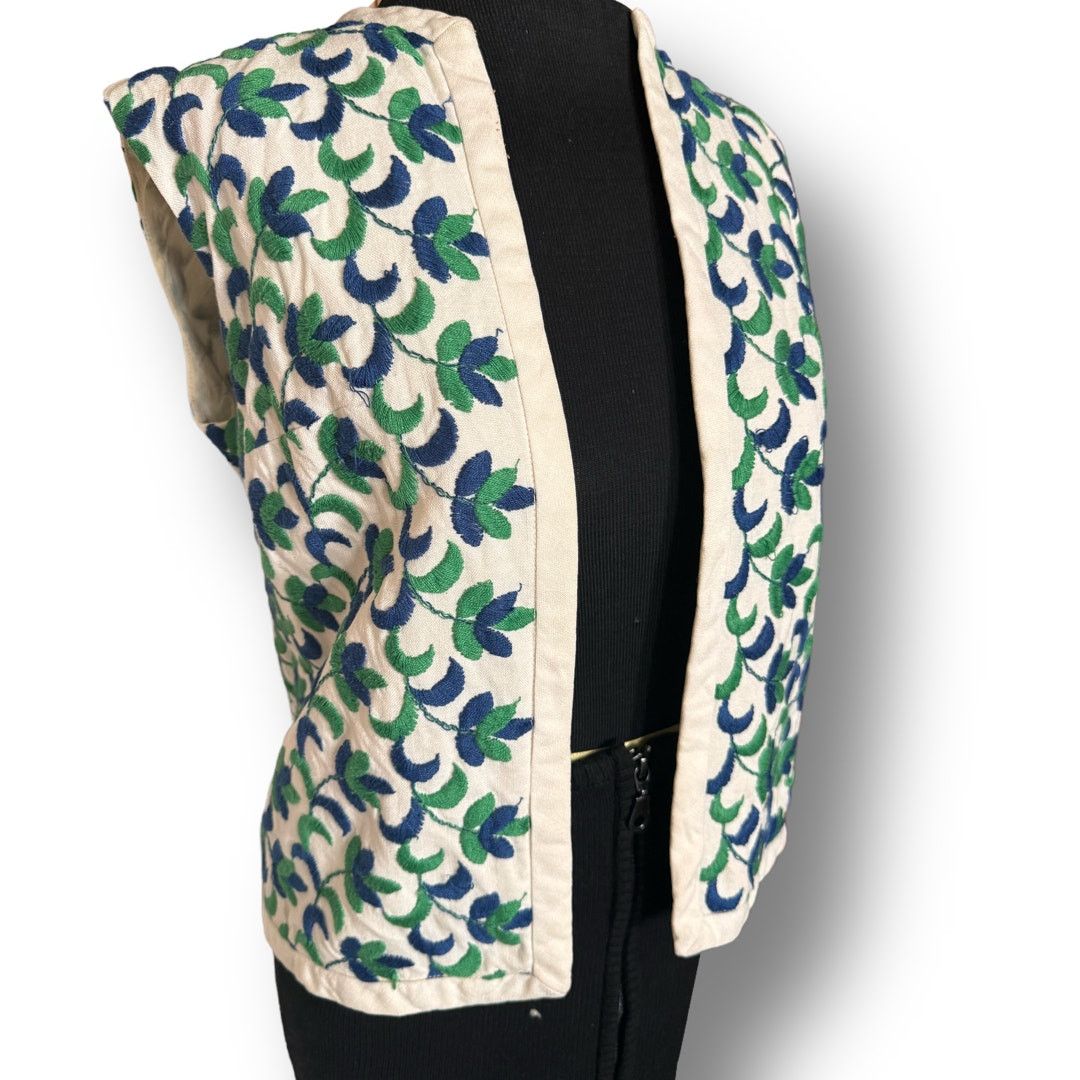 Vintage Vtg. '70s Mr. Poodle Embroidered Bohemian Vest Size S / US 4 / IT 40 - 1 Thumbnail