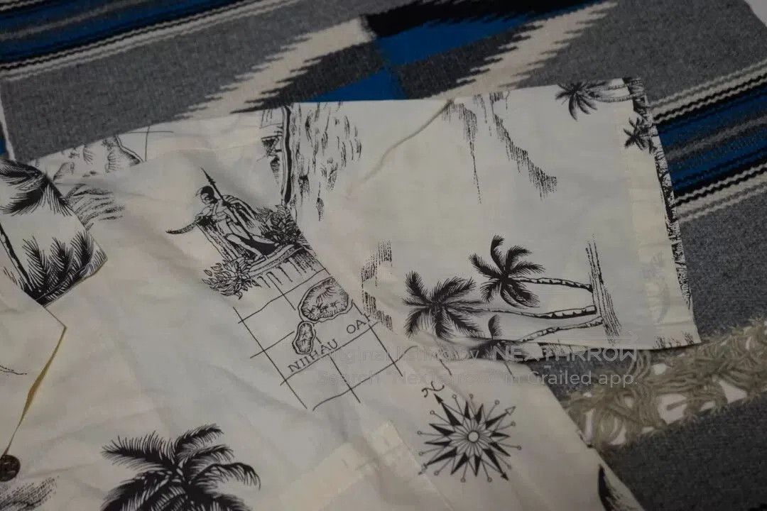 Vintage Vintage 70s Hawaiian Shirt for Summer. Size US M / EU 48-50 / 2 - 5 Thumbnail