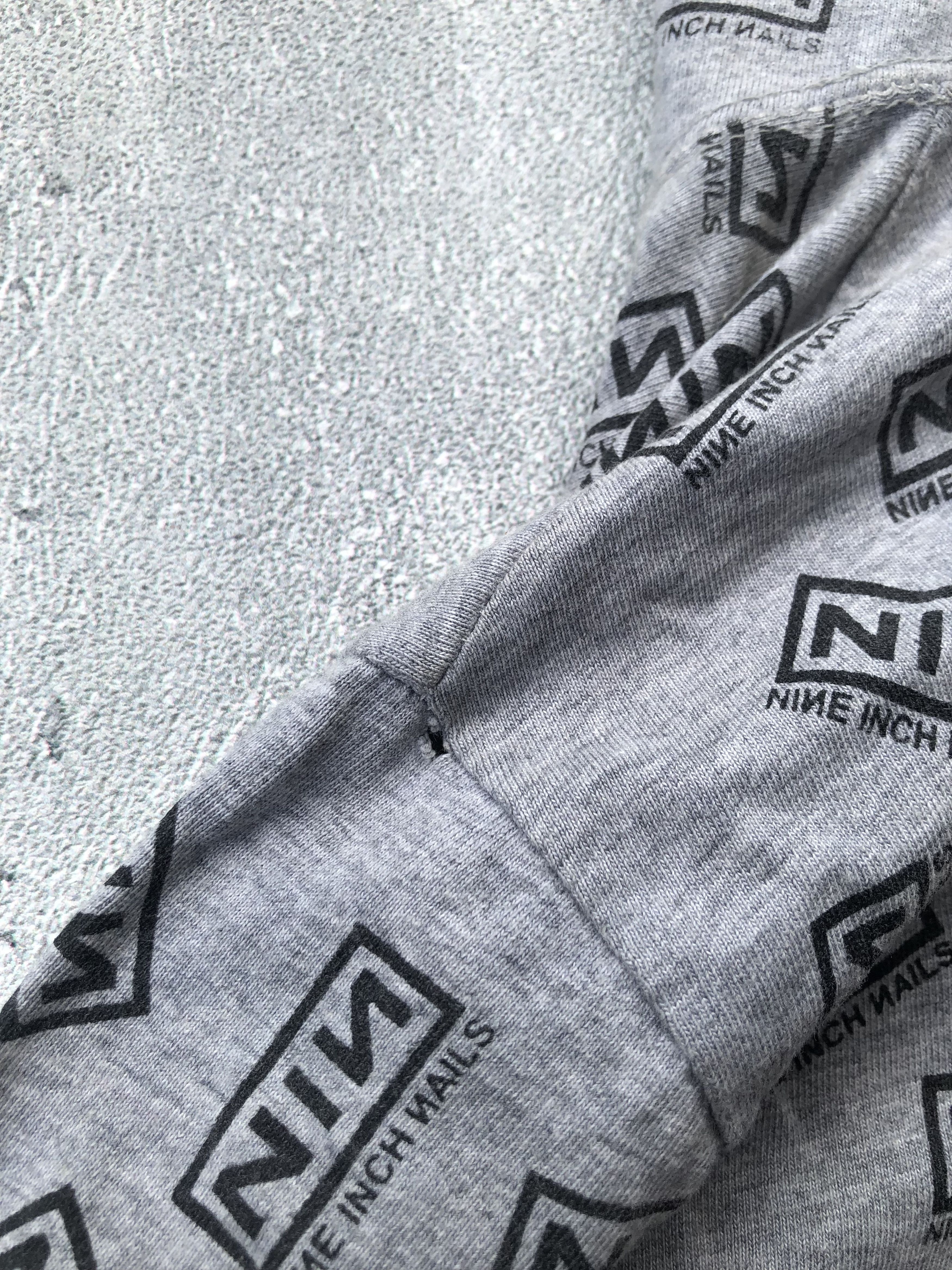 Band Tees × Vintage Vintage Nine Inch Nails Hoodie All Over Logo NIN Size US S / EU 44-46 / 1 - 6 Thumbnail