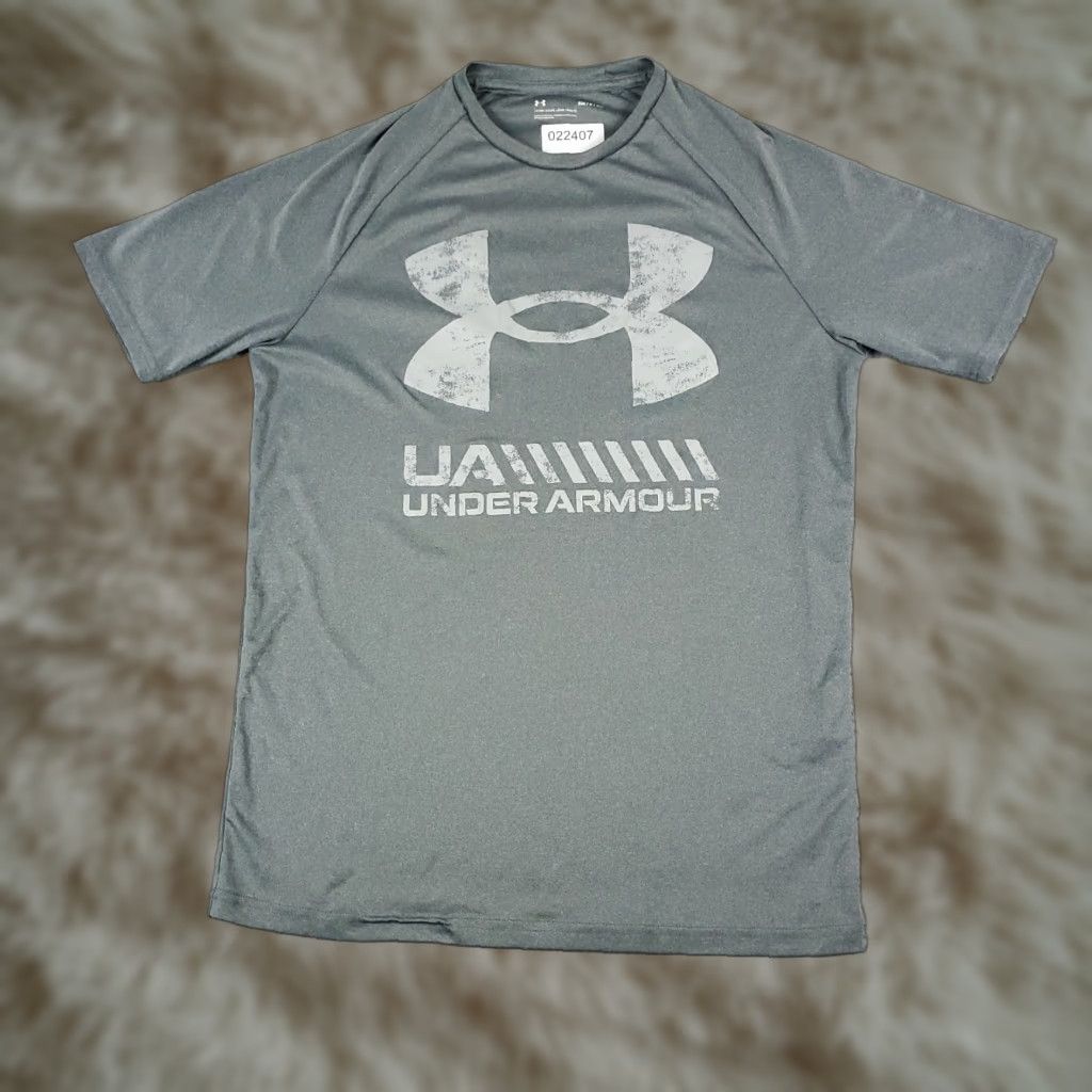 Under Armour Under Armour T Shirt Mens Small Gray Heatgear Active Work Out Gym Short Sleeve Size US S / EU 44-46 / 1 - 1 Thumbnail