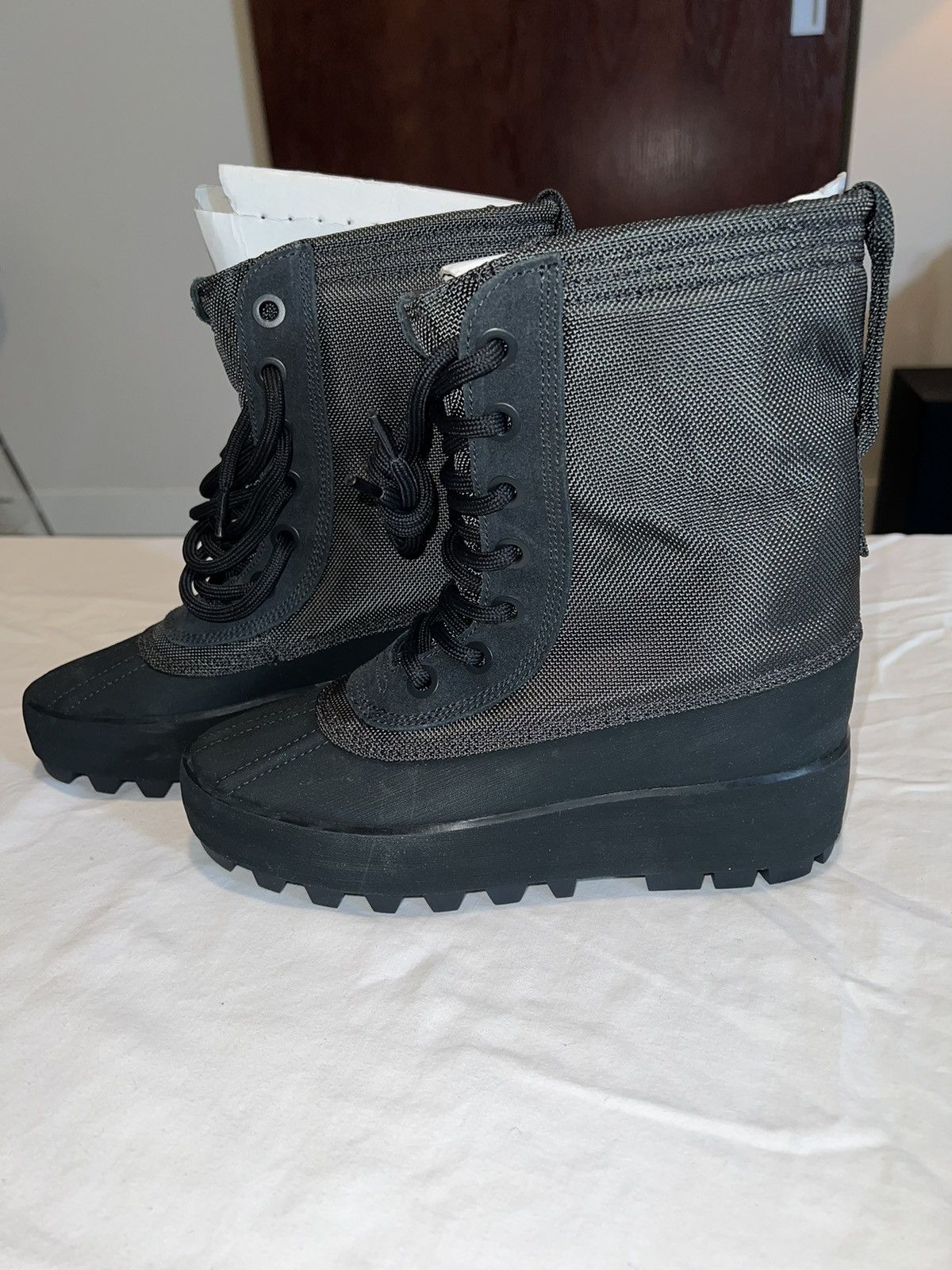 adidas gazelle silver green womens adidas Yeezy 950 Pirate Black (2023)