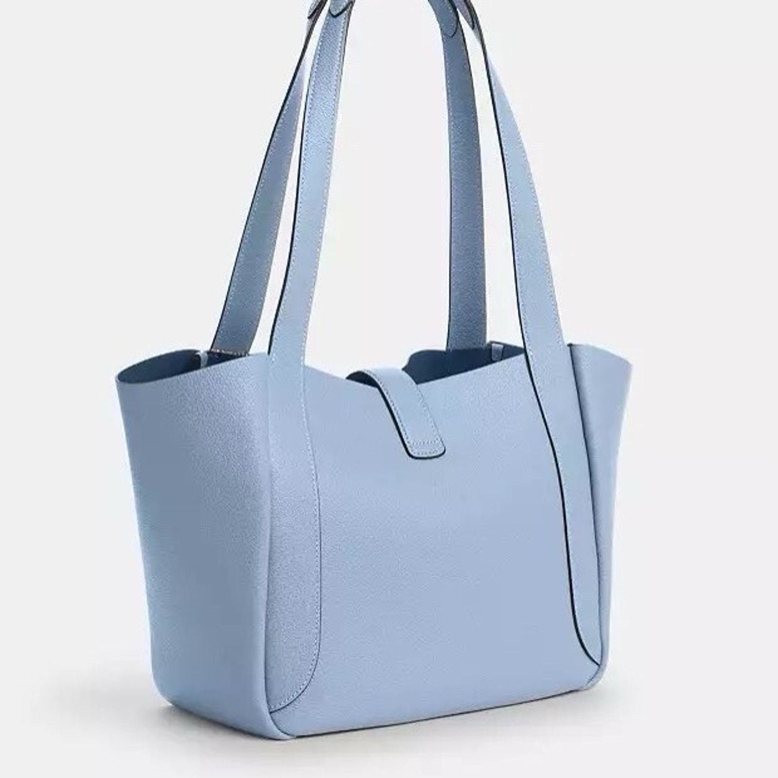 Coach NWT COACH Hadley Turnlock Tote Bag Leather Sv/Bluebell CAL17 Size ONE SIZE - 7 Thumbnail