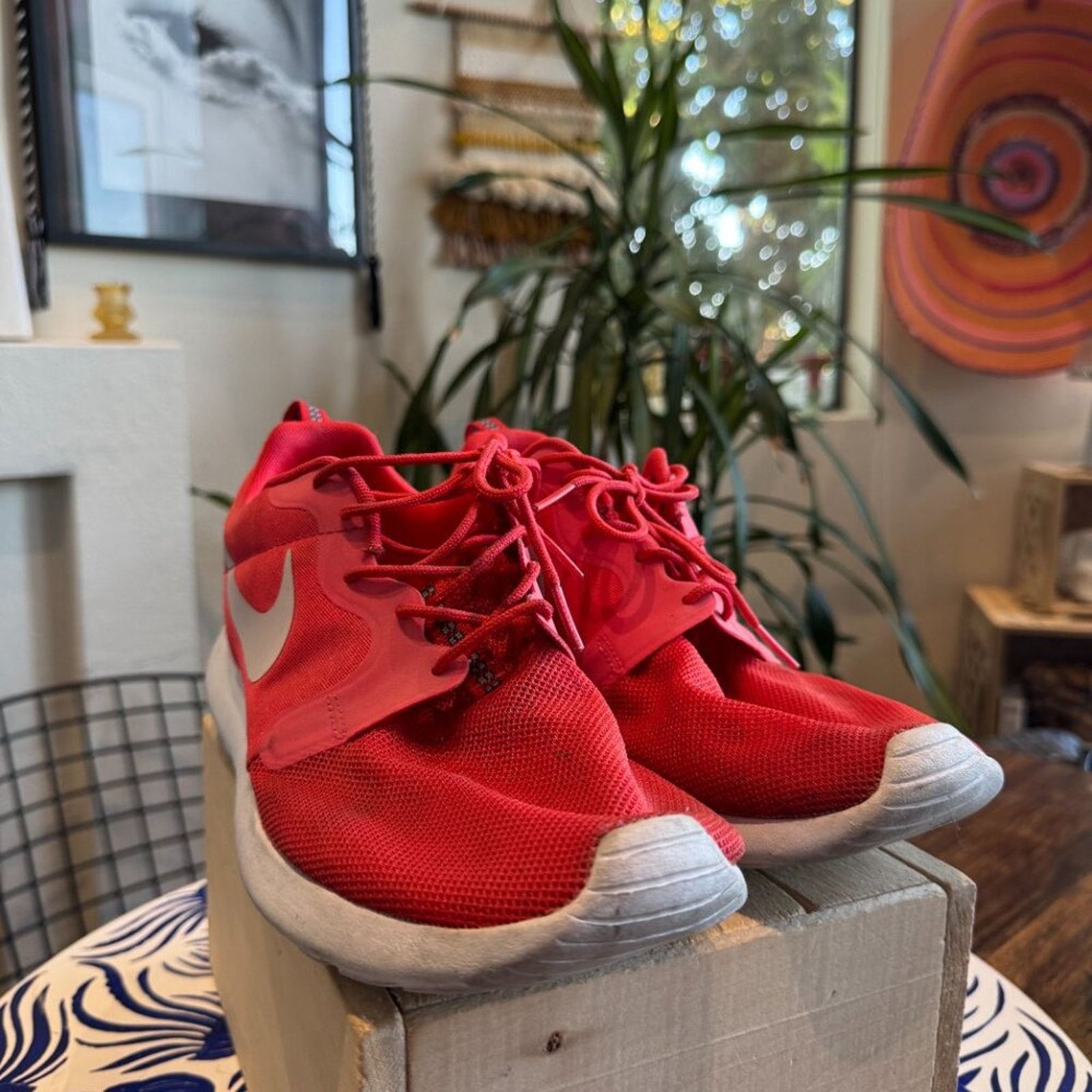 Nike Nike Roshe Run Red White Black, Men’s 10.5, (Fair Condition) Size US 10.5 / EU 43-44 - 5 Thumbnail