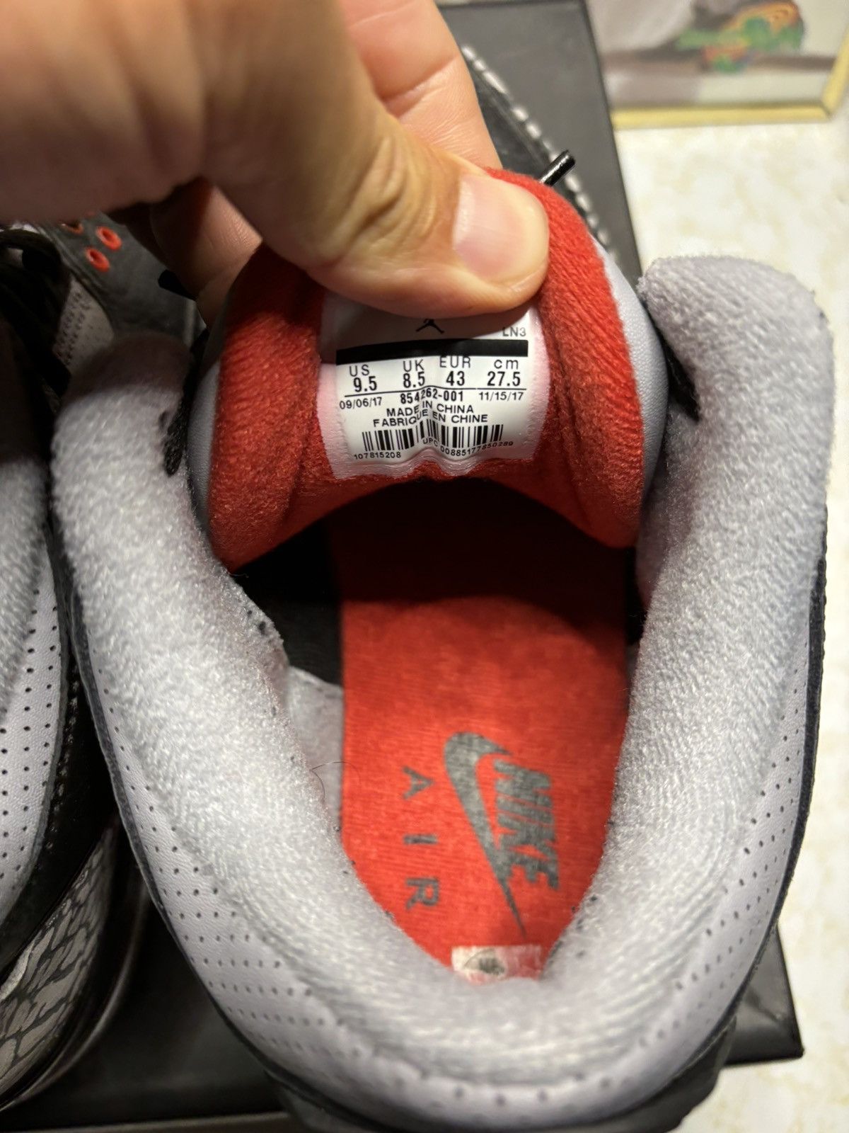 Jordan Brand Jordan 3 Retro Black Cement 2018 Size US 9.5 / EU 42-43 - 6 Thumbnail