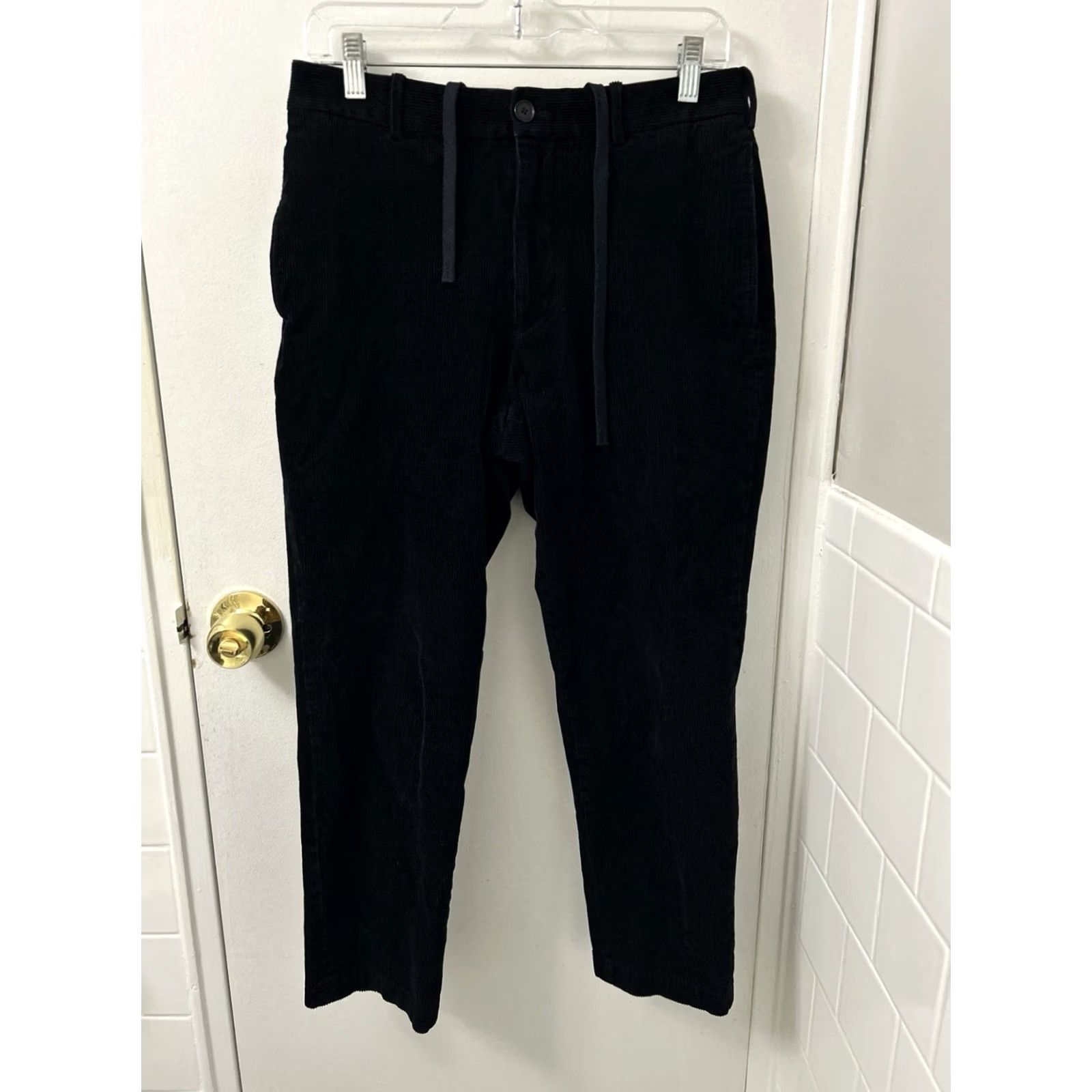 Uniqlo UNIQLO Corduroy Pants Mens Small 27-30x26 Black Drawstring Trousers Chino Pockets Relaxed Casual Vintage: No Size US 27 - 2 Thumbnail