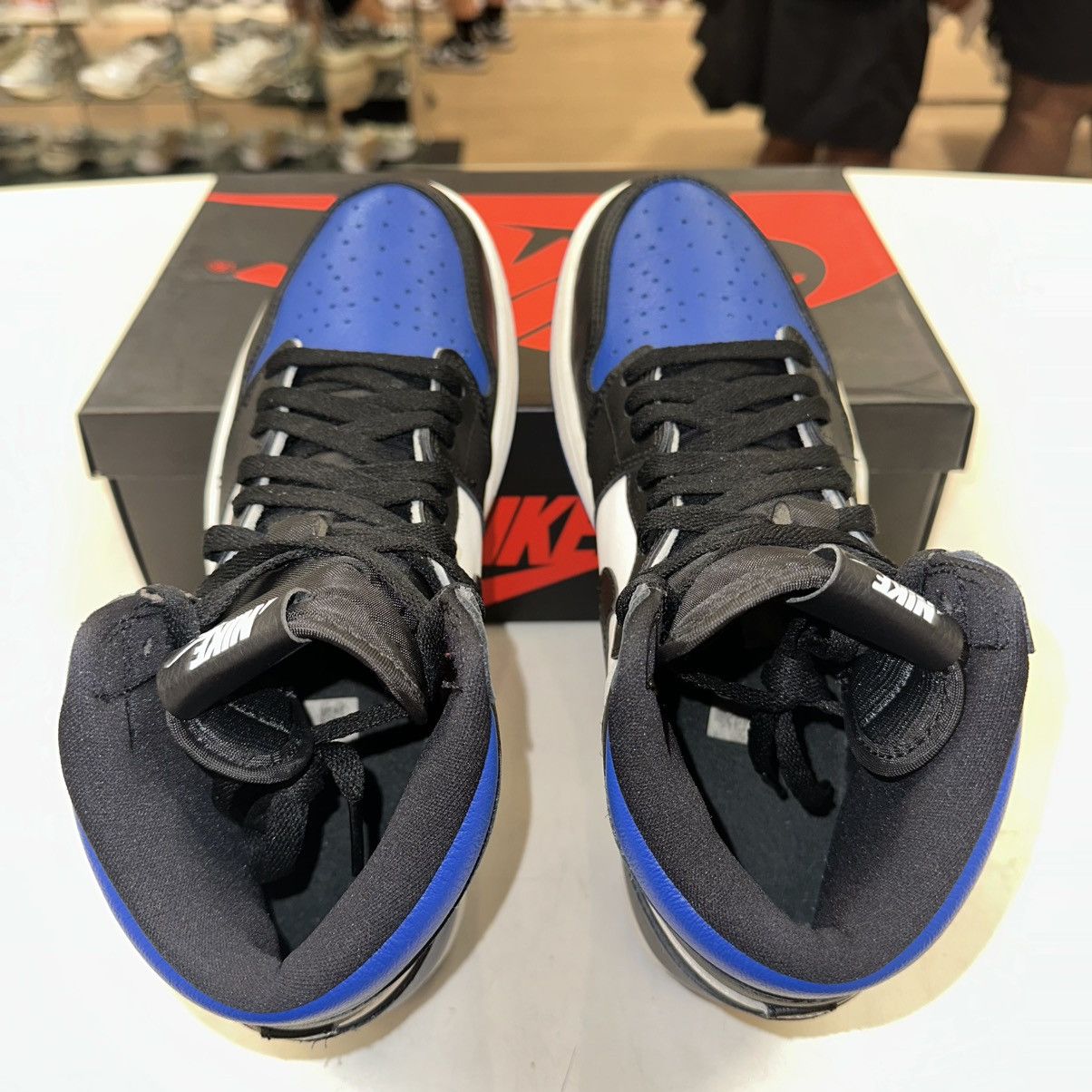 Jordan Brand Size 10 - Jordan 1 Retro OG High Royal Toe Size US 10 / EU 43 - 3 Thumbnail