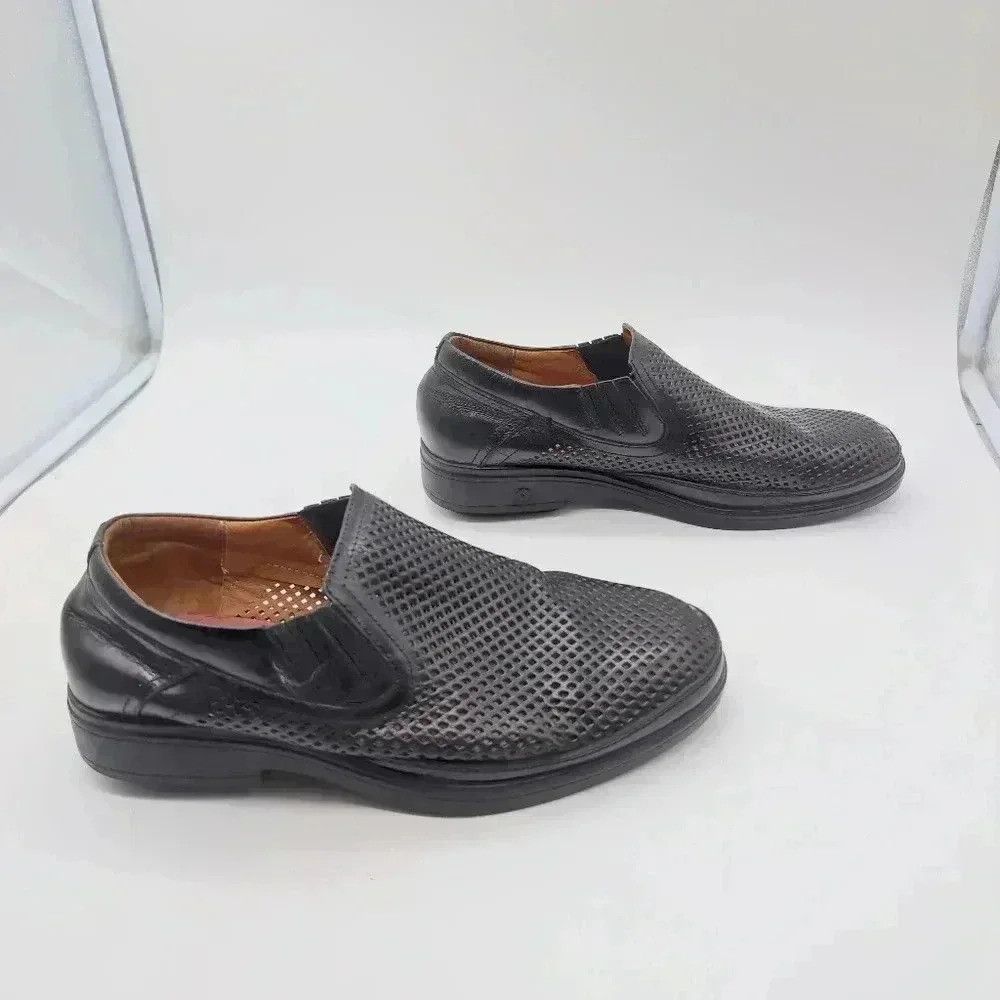 Designer Gravity Defyer Emil Black Cutwork Leather Shoes sz 8 Size US 8 / EU 41 - 5 Thumbnail