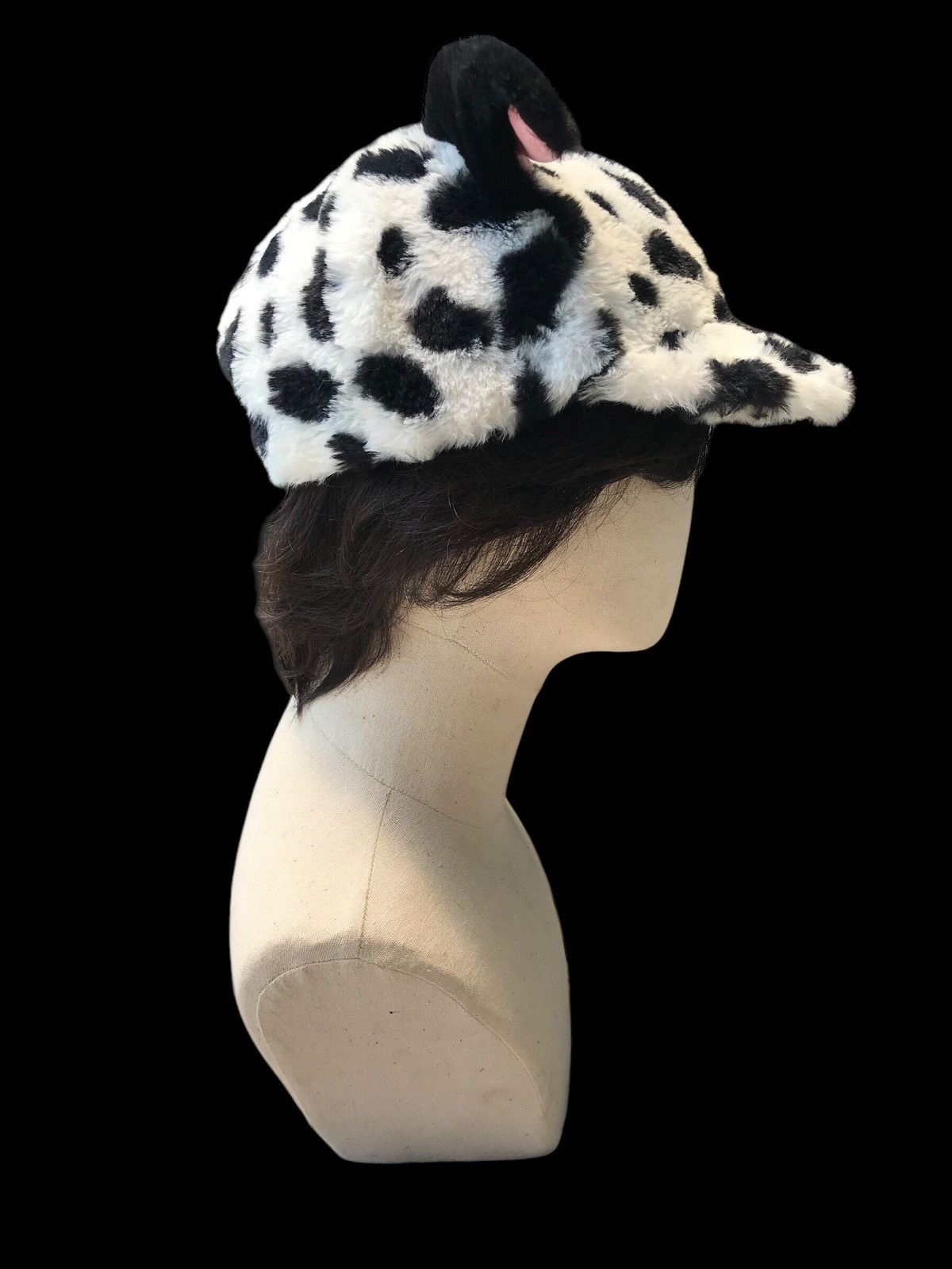 Disney × Japanese Brand AUTHENTIC 101 DALMATIAN FULL FAUX FUR CAP HAT Size ONE SIZE - 4 Thumbnail