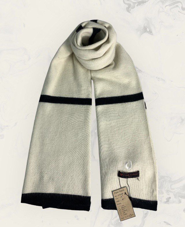 Charles Jourdan Charles Jourdan Scarf / Muffler / Neckwear Size ONE SIZE - 1 Thumbnail