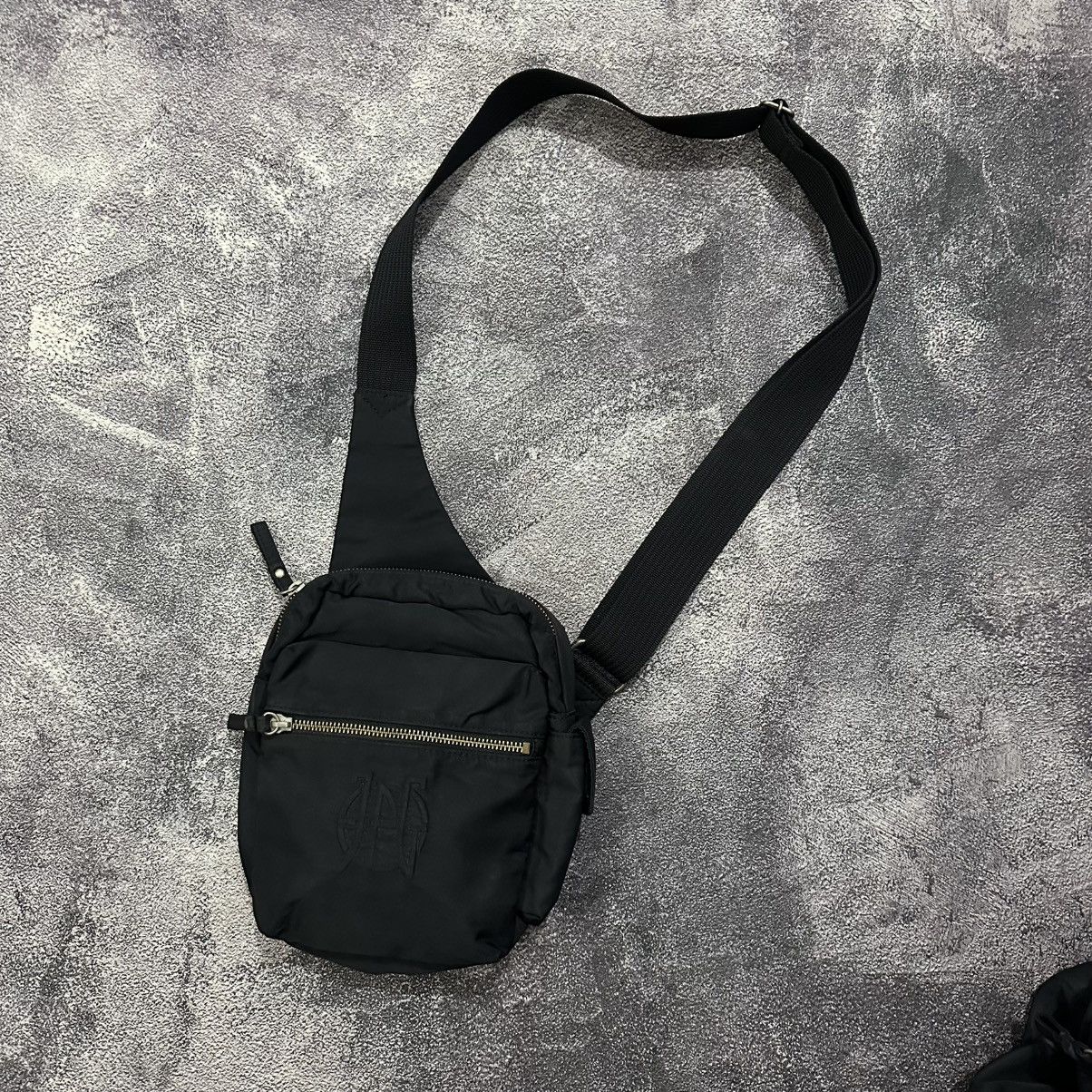 Jean Paul Gaultier × Vintage Vintage jean paul gaultier slingbag Size ONE SIZE - 1 Thumbnail