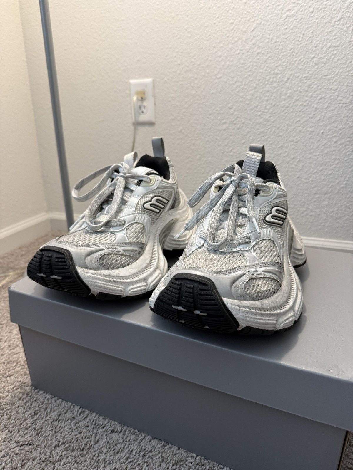 Balenciaga Balenciaga 10XL Sneakers White — Size 42 / US 9 | Grailed