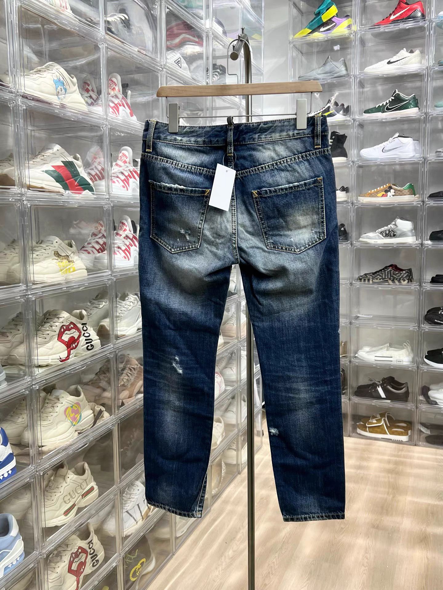 Dsquared2 Dsquared2 D2 Washed Distressed Jeans K15 Size 40" / US 18 - 4 Thumbnail