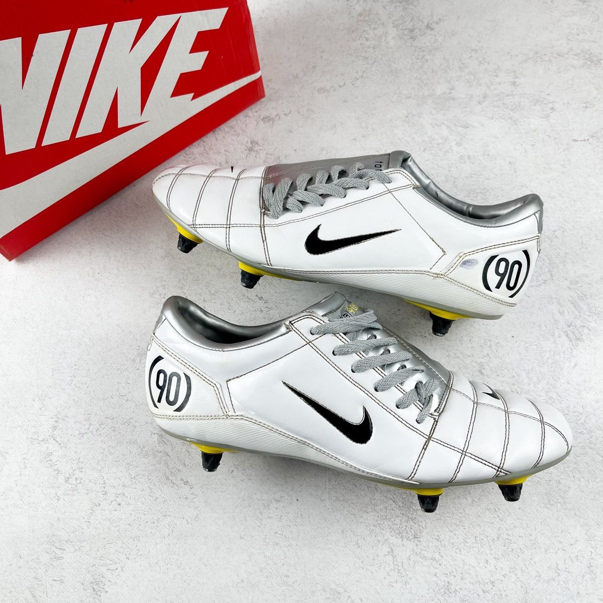 Nike Vintage 00s Nike Total 90 Air Silver Football Boots 2005 Size US 11 / EU 44 - 1 Thumbnail