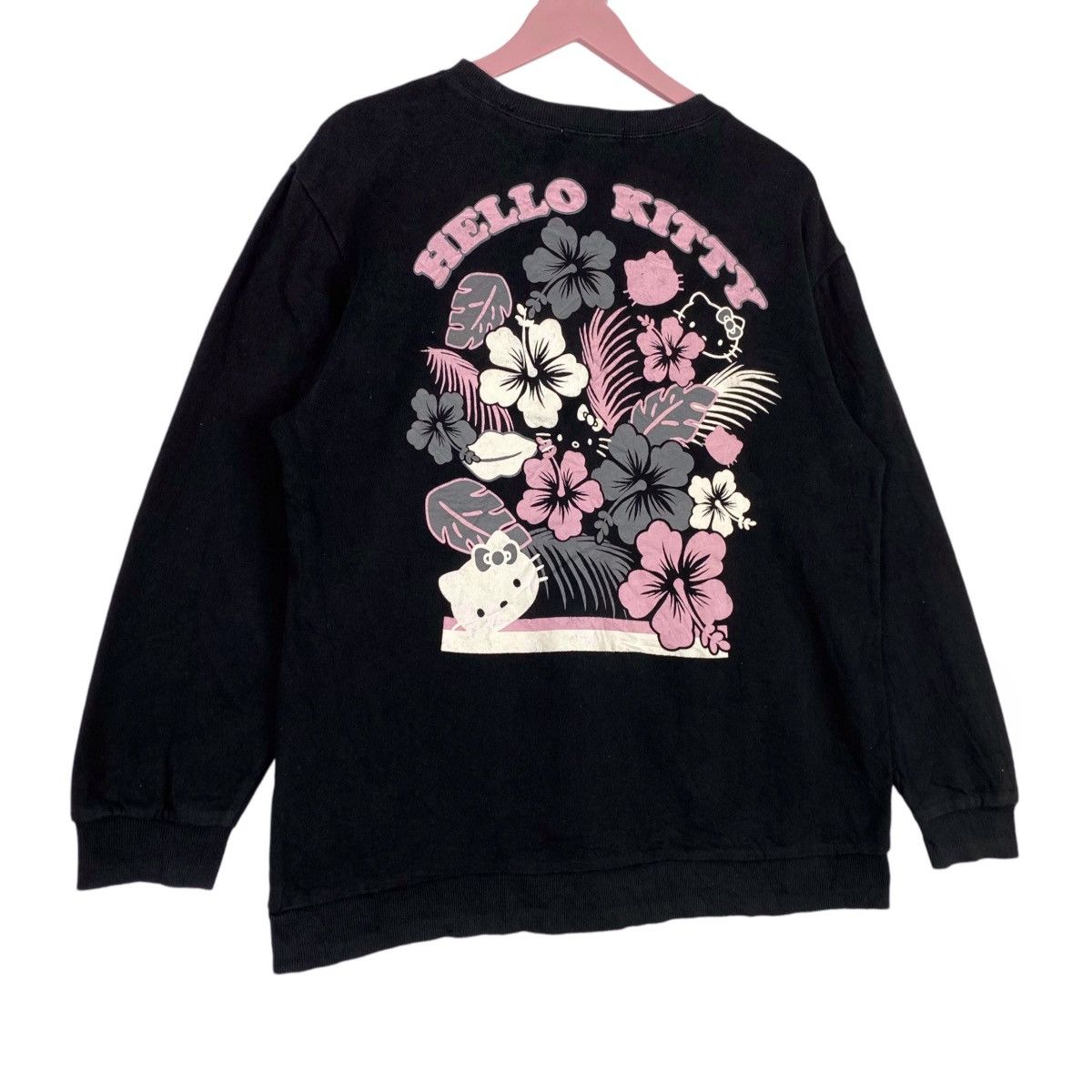 Japanese Brand × Vintage Vintage Hello Kitty Printed Crewneck Sweatshirt Black Pink Size L / US 10 / IT 46 - 3 Thumbnail