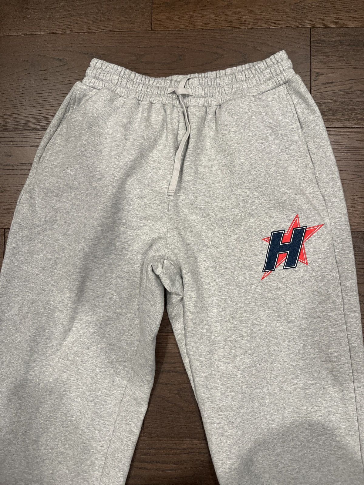 HMDD Hmdd Grey H Star Sweatpants Size US 32 / EU 48 - 2 Thumbnail