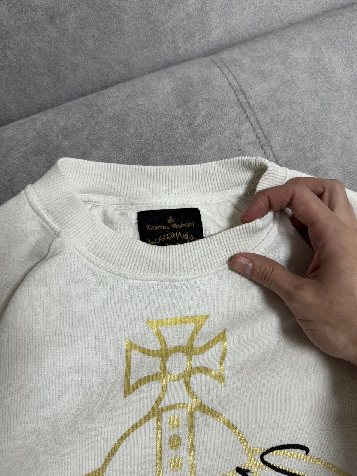 Vintage Vintage Vivienne Westwood anglomania white gold sweatshirt Size US L / EU 52-54 / 3 - 7 Thumbnail