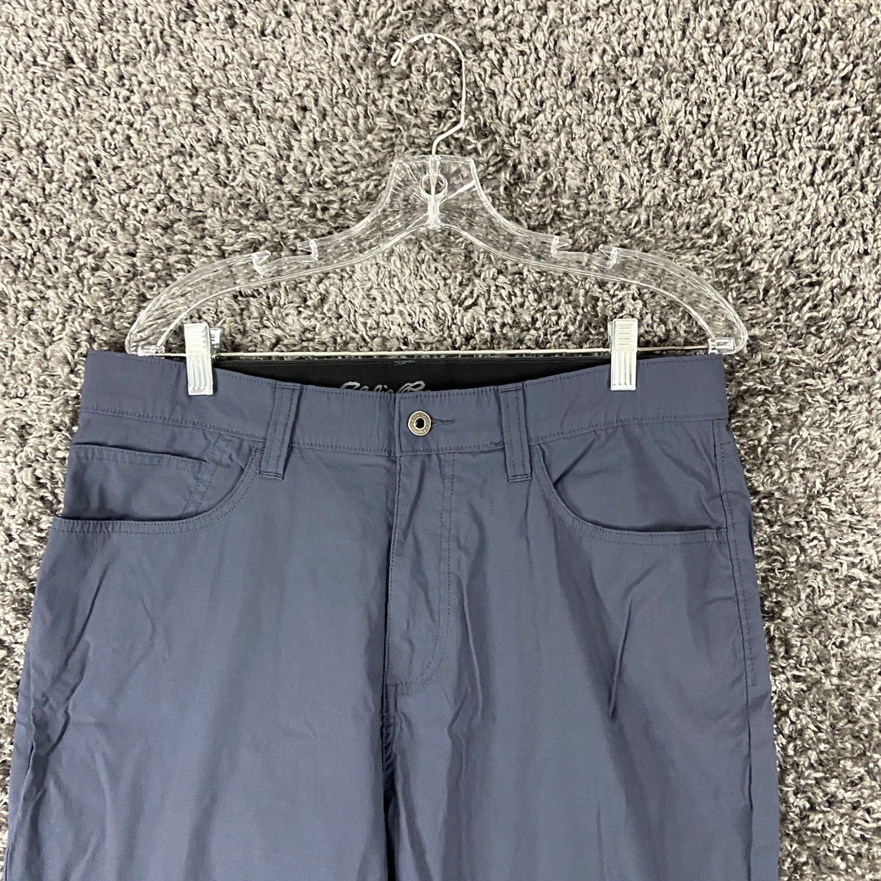 Eddie Bauer Eddie Bauer Blue Outdoor Pants Men’s 34x28 Pants Chino 34 28 Men Blue Outdoor Eddie Bauer Women? No. Size US 34 / EU 50 - 4 Thumbnail