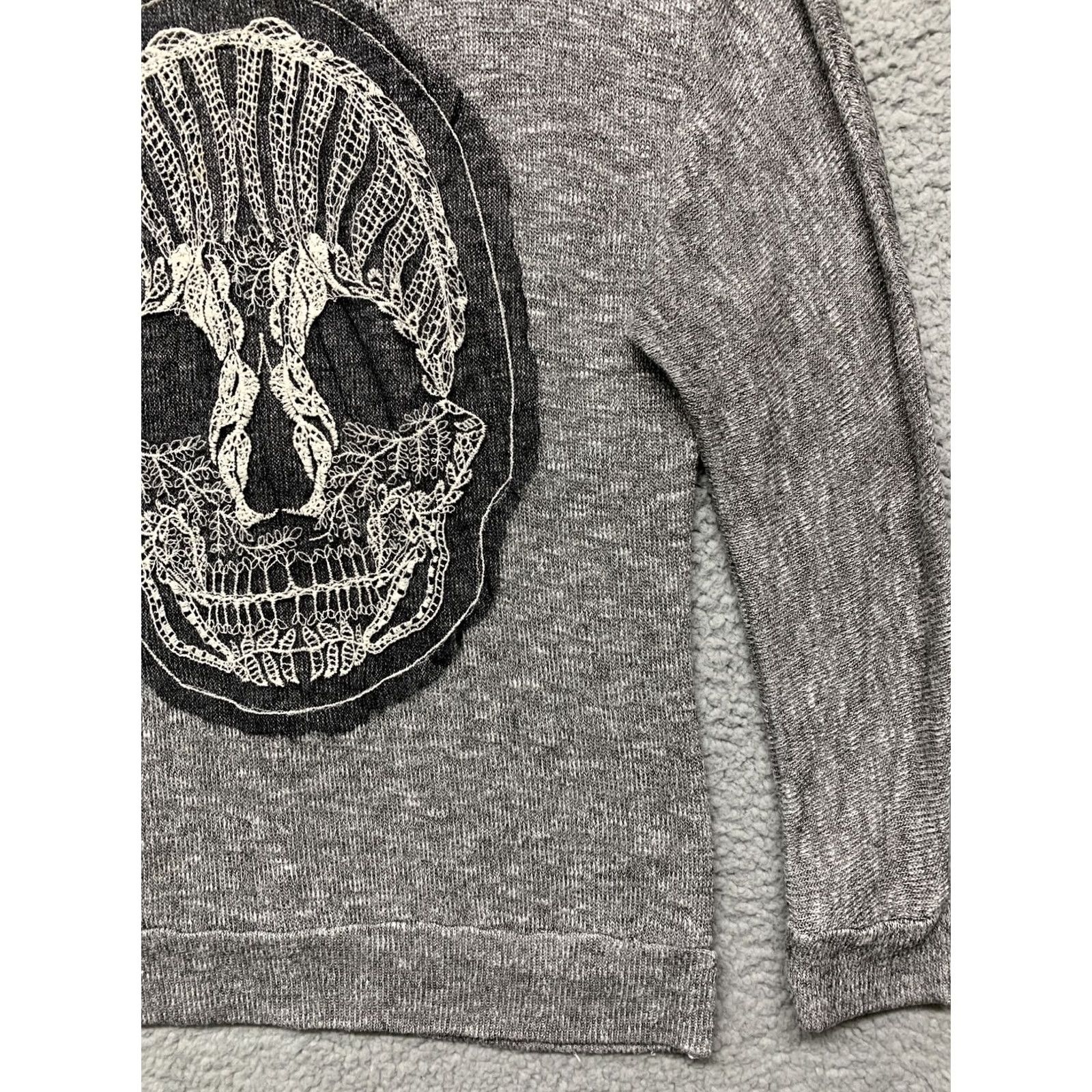 Vintage Charlotte Russe Pullover Top Women’s Sz L Heather Gray White Crocheted Skull USA Pullover Batwing Knit Casual Basic Size L / US 10 / IT 46 - 4 Thumbnail