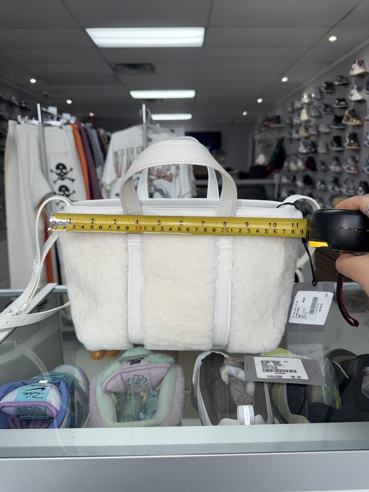Balenciaga Balenciaga Barbes Small East-West Shopper Bag in Shearling Size ONE SIZE - 12 Thumbnail