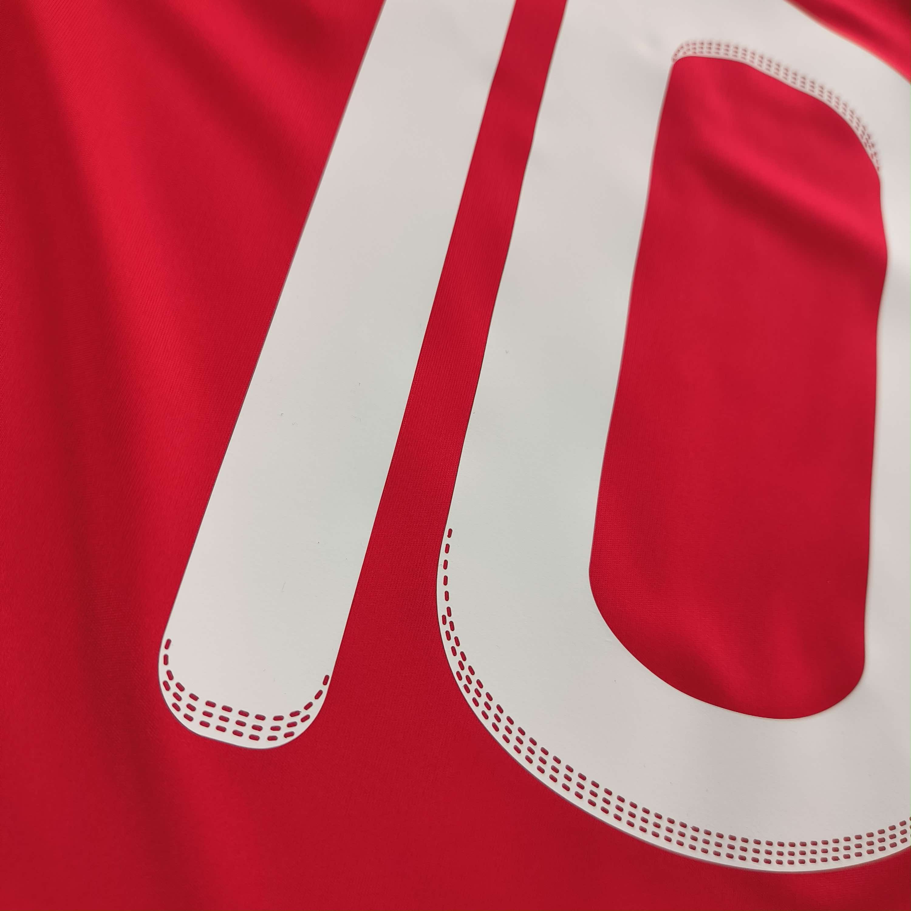 Adidas Hungary 2010-12 Adidas home Gera football jersey size S Size US S / EU 44-46 / 1 - 9 Thumbnail