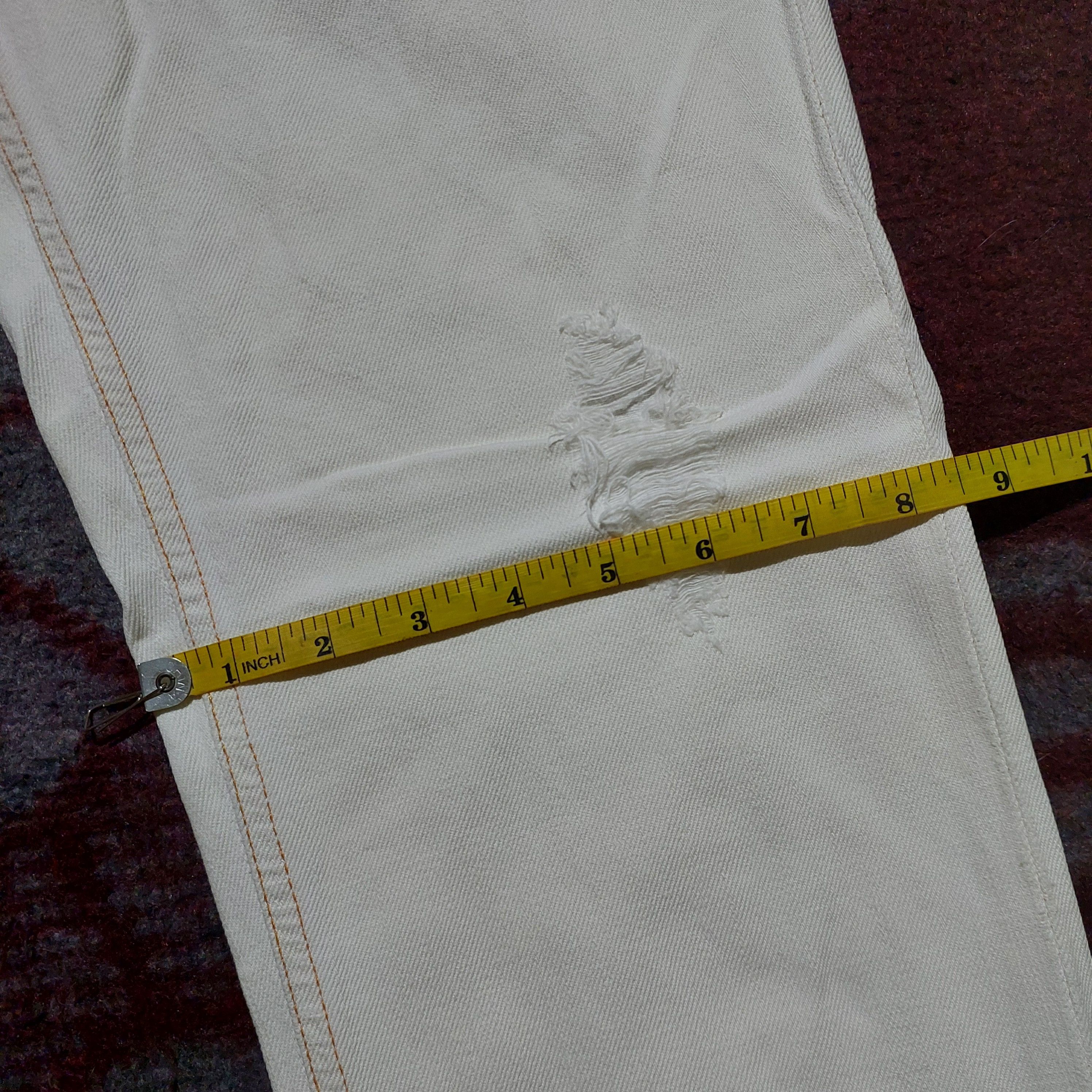 Dolce & Gabbana 2000s Dolce&Gabbana Audacious Ripped White Tight Fit Jeans Size US 29 - 18 Thumbnail