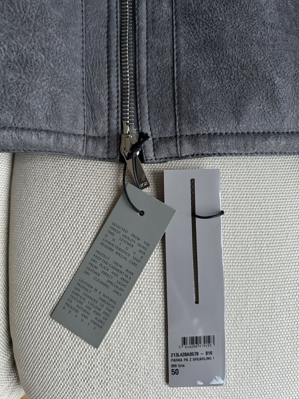 Dior Shearling Parka $ 9.000,00 lambskin suede Size US M / EU 48-50 / 2 - 16 Thumbnail