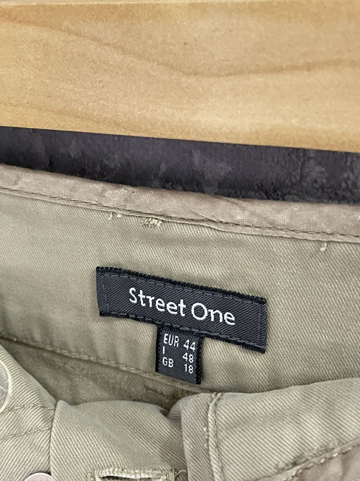 Japanese Brand Unknow brands cargo skirt g.o.a style Y2K Size 34" / US 12 / IT 48 - 8 Thumbnail