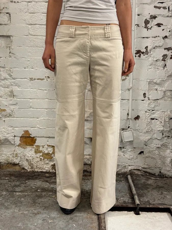 Dolce & Gabbana 1990s Dolce & Gabbana Creamy Flared Pants Size 27" / US 4 / IT 40 - 1 Thumbnail