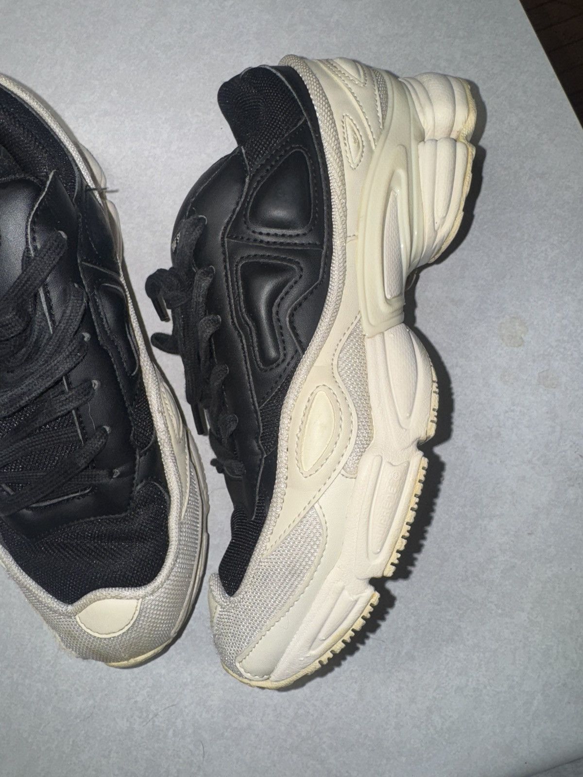 Raf Simons Raf Simons ozweego cream white Size US 7.5 / EU 40-41 - 4 Thumbnail