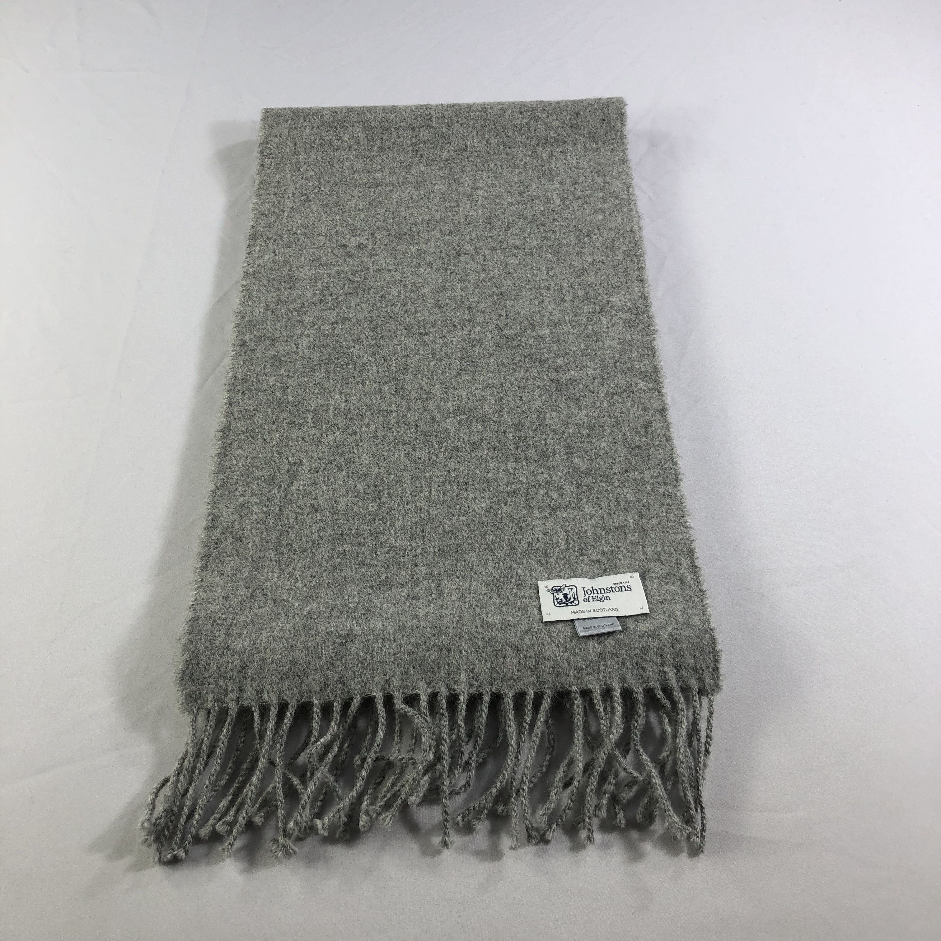 Johnstons Of Elgin Johnstons of Elgin Plain Grey Wool Scarf Muffler V1490 Size ONE SIZE - 3 Thumbnail