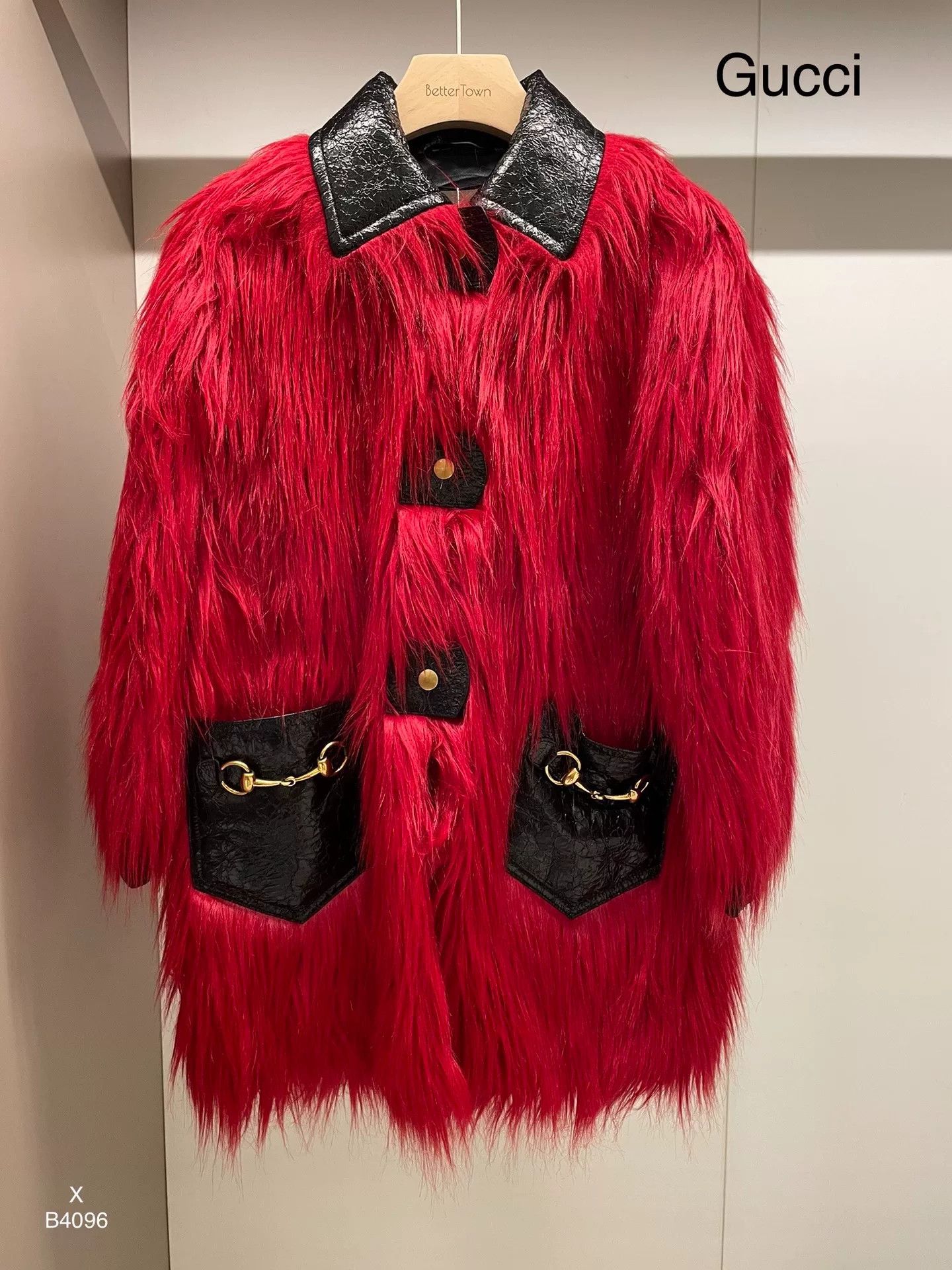 Gucci Gucci Women's Faux Fur Coat Size S / US 4 / IT 40 - 1 Thumbnail