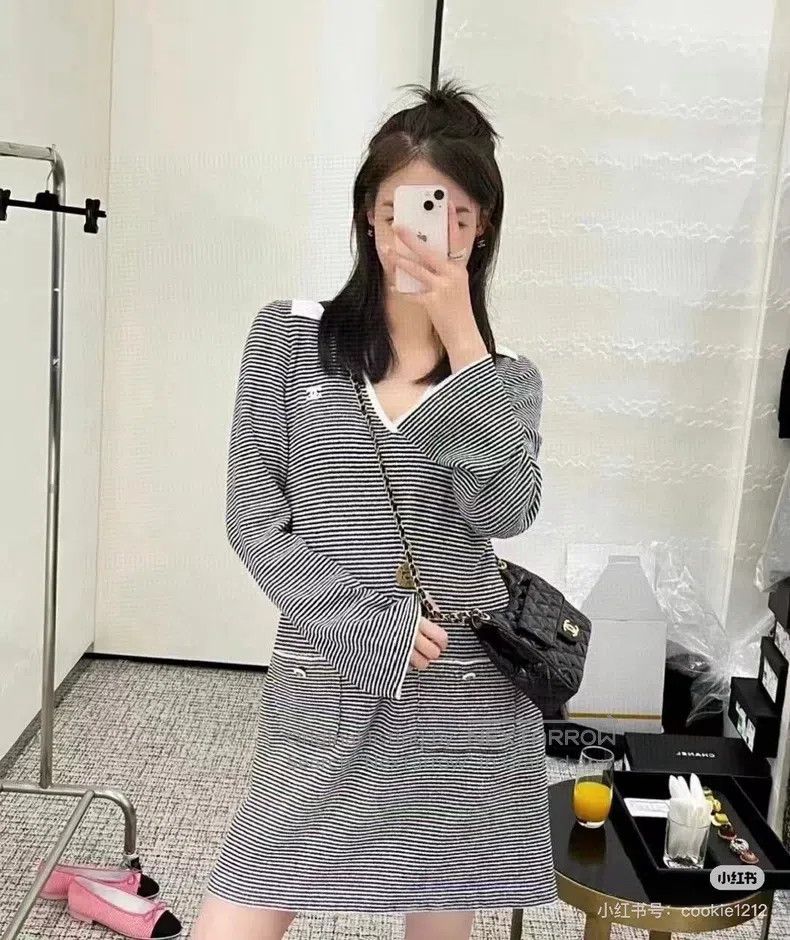 Chanel Chanel 23 Early Spring Vacation Series Black and White Str Size XS / US 0-2 / IT 36-38 - 6 Thumbnail