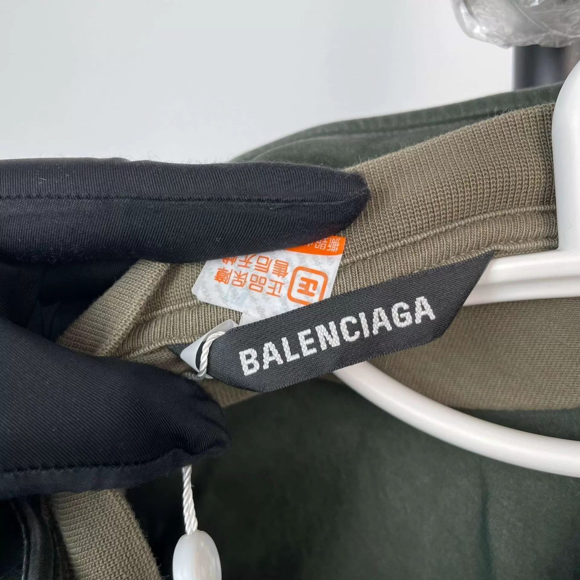 Balenciaga Balenciaga Green Colorblocked Layered Shirt 175 95 New Size US M / EU 48-50 / 2 - 3 Thumbnail