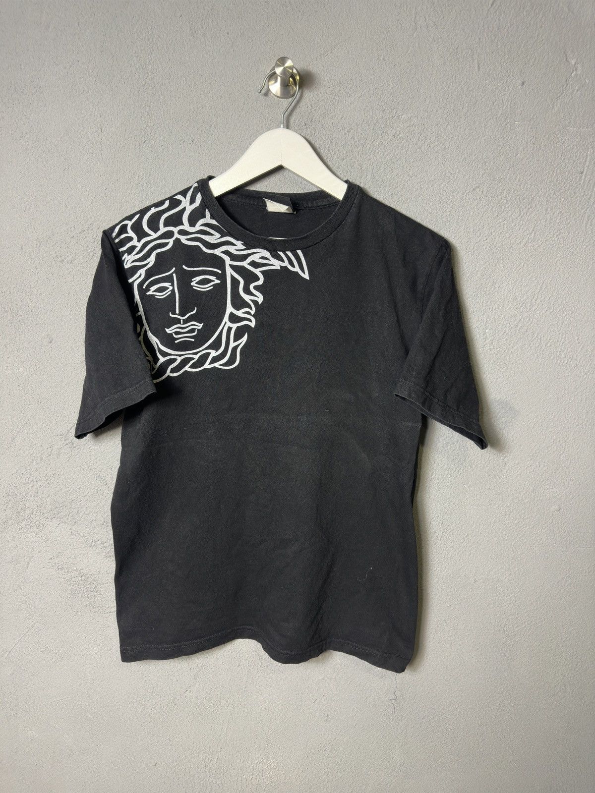 Versace Jeans Couture × Vintage Vintage Y2K Versace Jeans Coture big logo shirt luxury Size US M / EU 48-50 / 2 - 1 Thumbnail