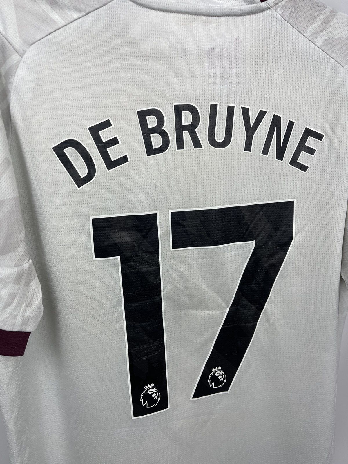 Puma Puma Manchester City #17 De Bruyne 2023/24 Away Shirt Size L Size US L / EU 52-54 / 3 - 7 Thumbnail