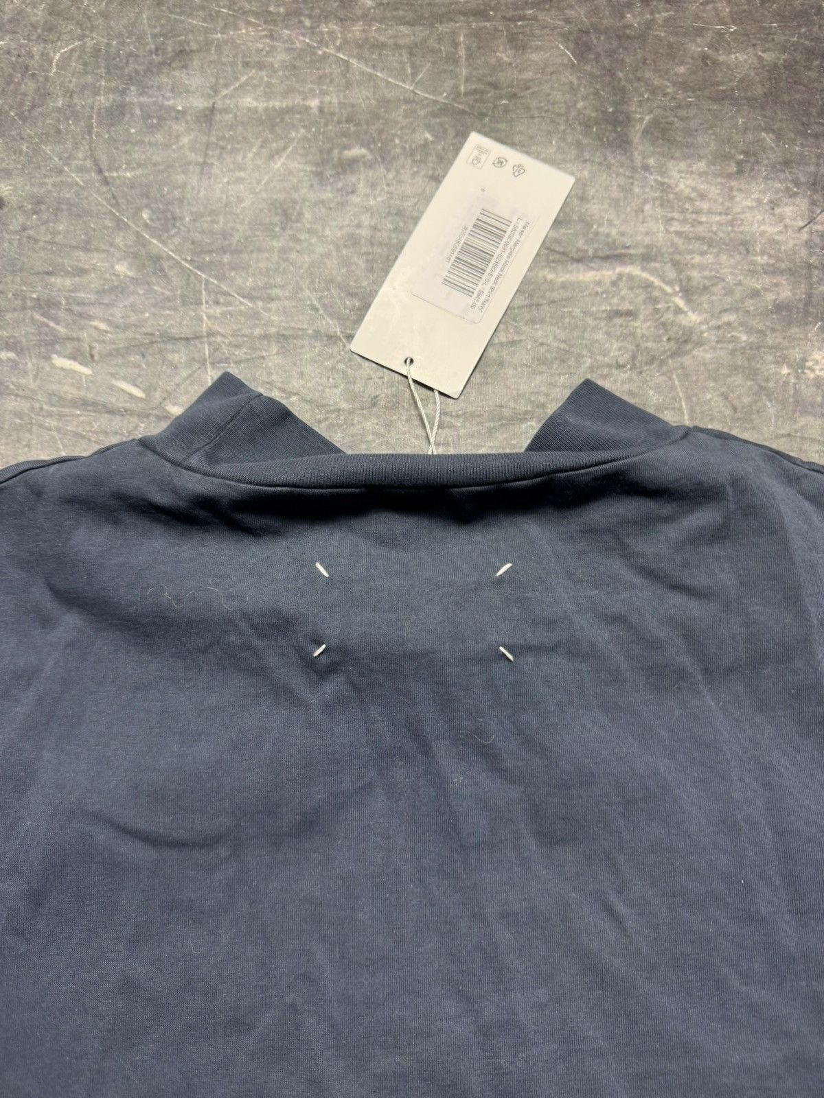 Maison Margiela Maison Margiela Logo Mock Neck T-Shirt in Navy Size US L / EU 52-54 / 3 - 5 Thumbnail