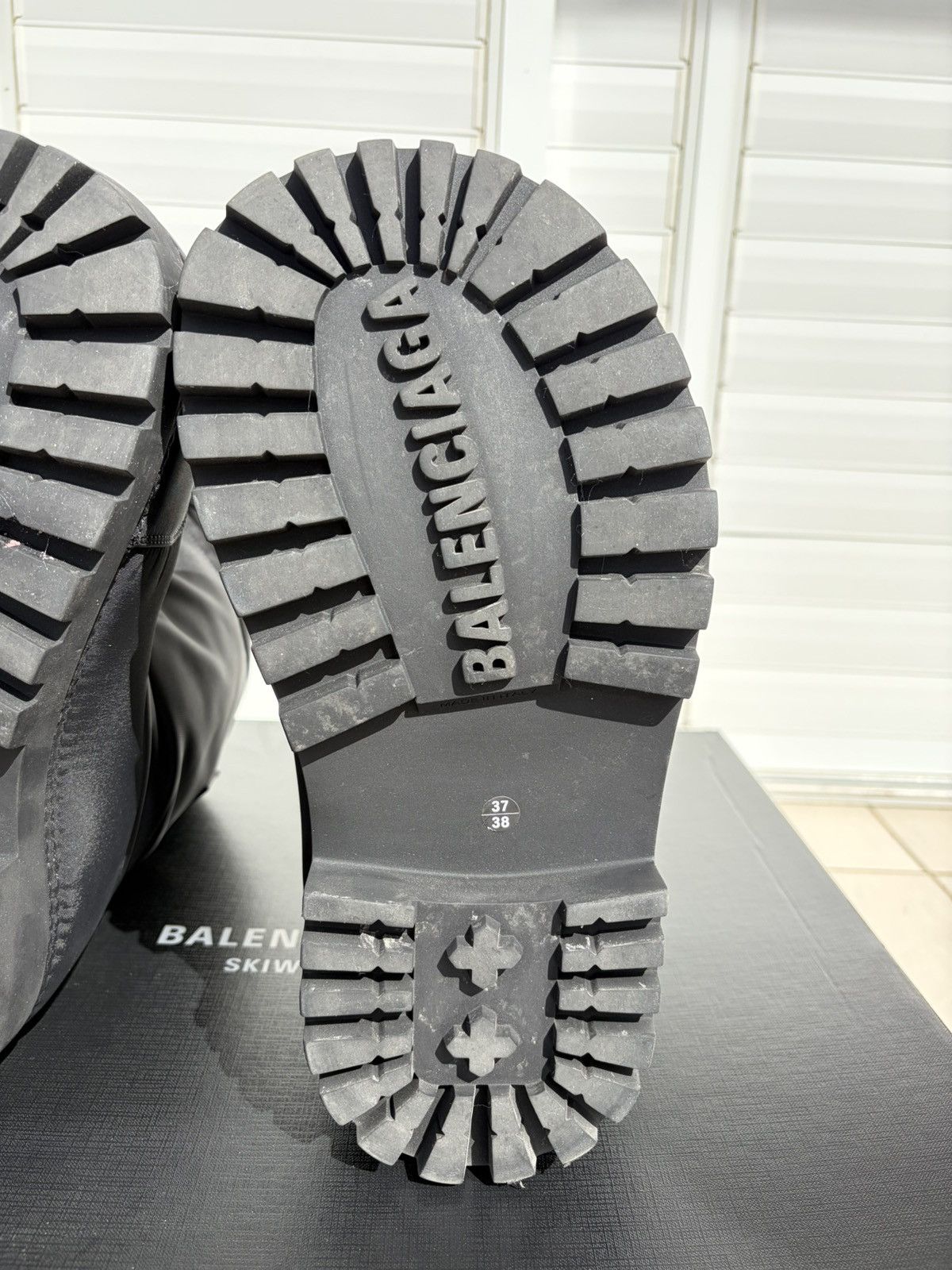 Balenciaga Balenciaga Alaska Ski Boots Size US 6 / EU 39 - 12 Thumbnail