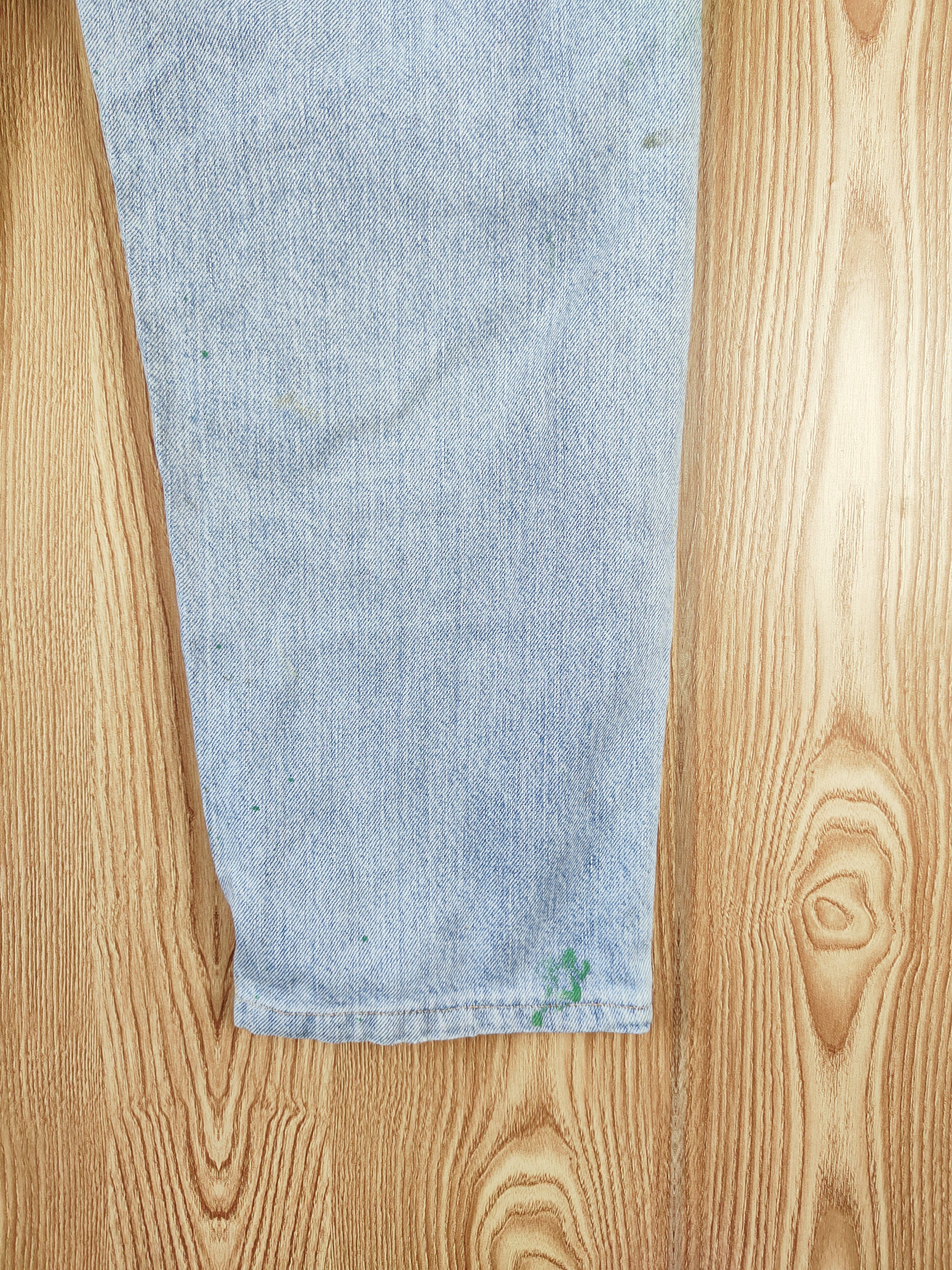 Levi's Levi's painter vintage Blue Distressed Ripped Jeans #W539 Size US 33 - 12 Thumbnail