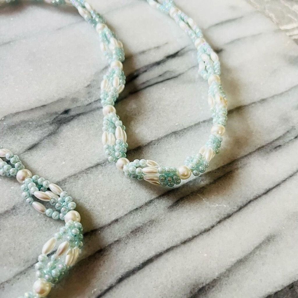 Vintage Vintage Faux Pearl Beaded Necklace Blue White Green Rose Size ONE SIZE - 4 Thumbnail
