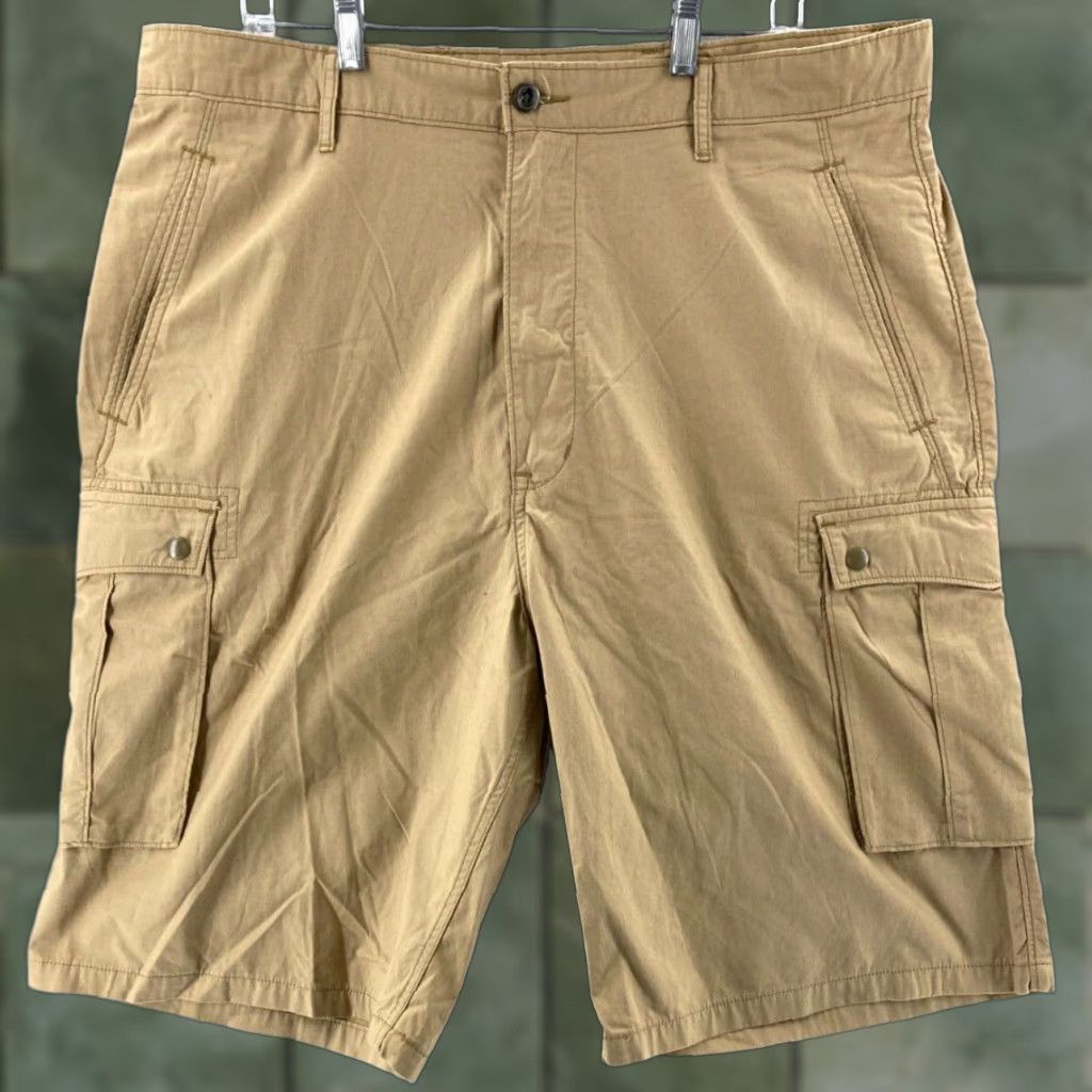 Levi's Levi's Cargo Shorts Mens 38 Beige Workwear Cotton White Tab Casual Men Shirt/Shorts Size US 38 / EU 54 - 1 Thumbnail